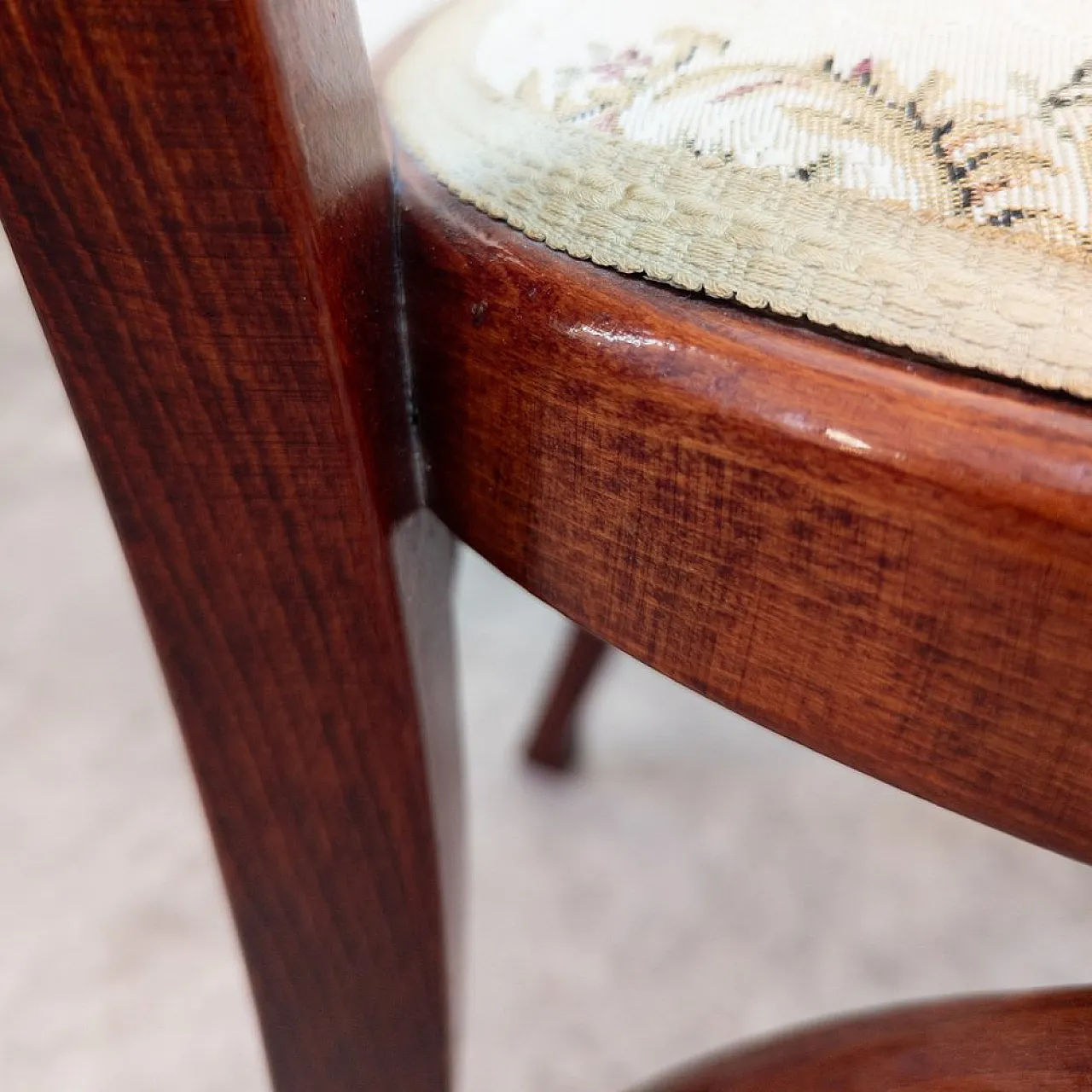 Pair of bentwood chairs by Gustav Siegel for J&j Kohn, 19th century 7