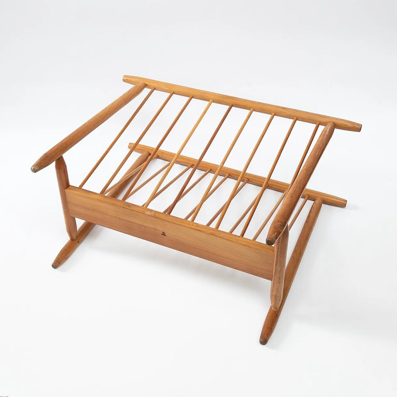 Mid-Century magazine rack from Úluv, 1960s 5