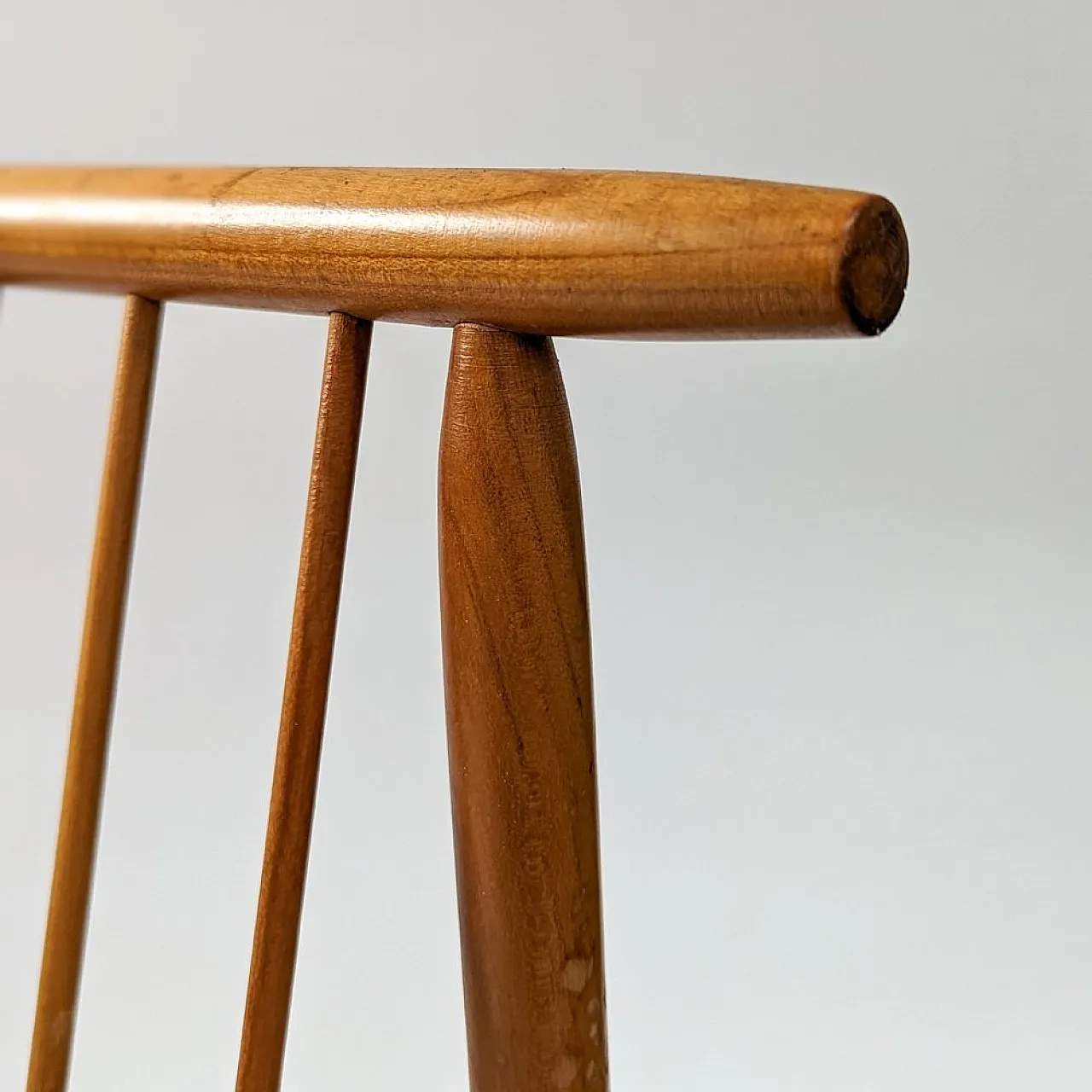 Mid-Century magazine rack from Úluv, 1960s 9