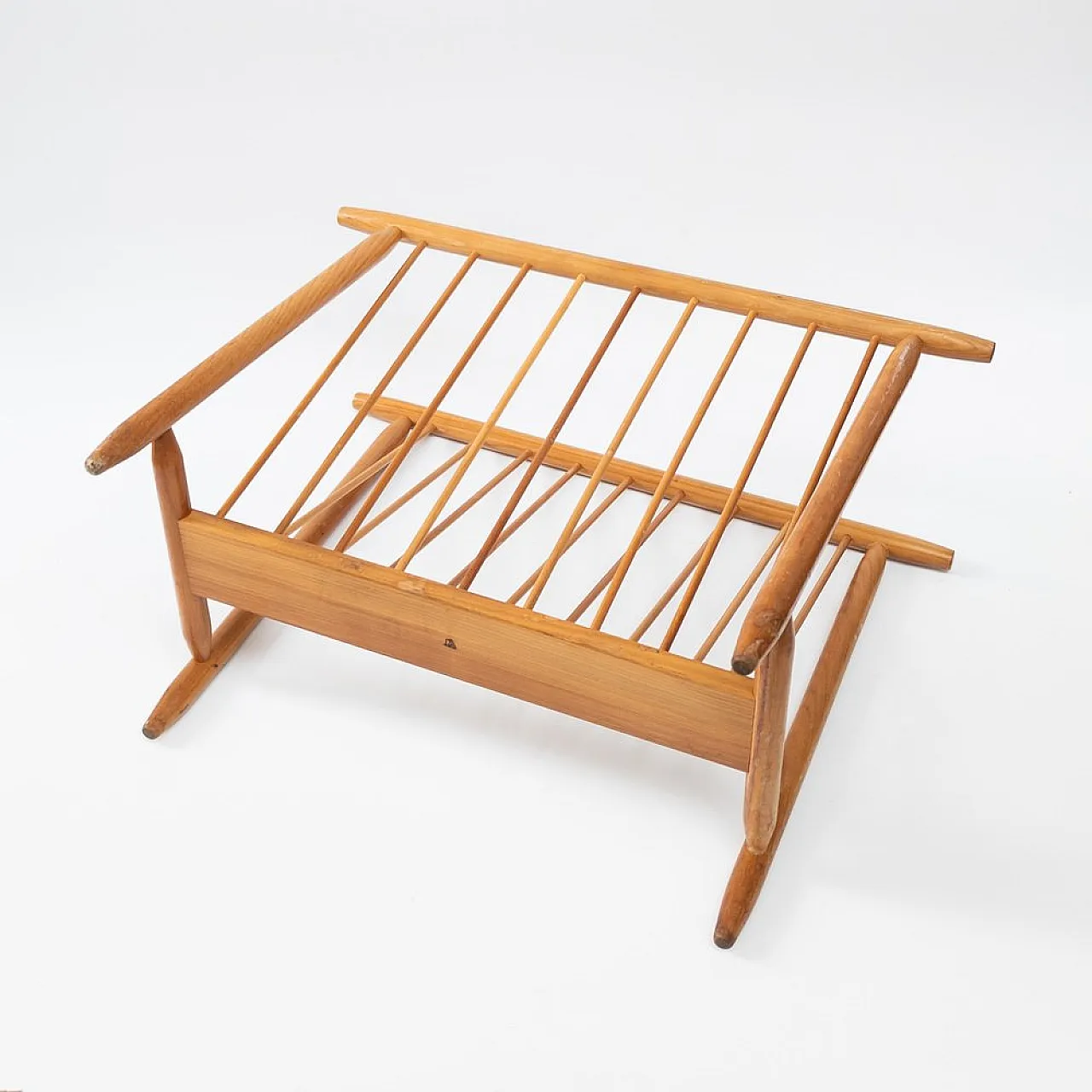 Mid-Century magazine rack from Úluv, 1960s 11