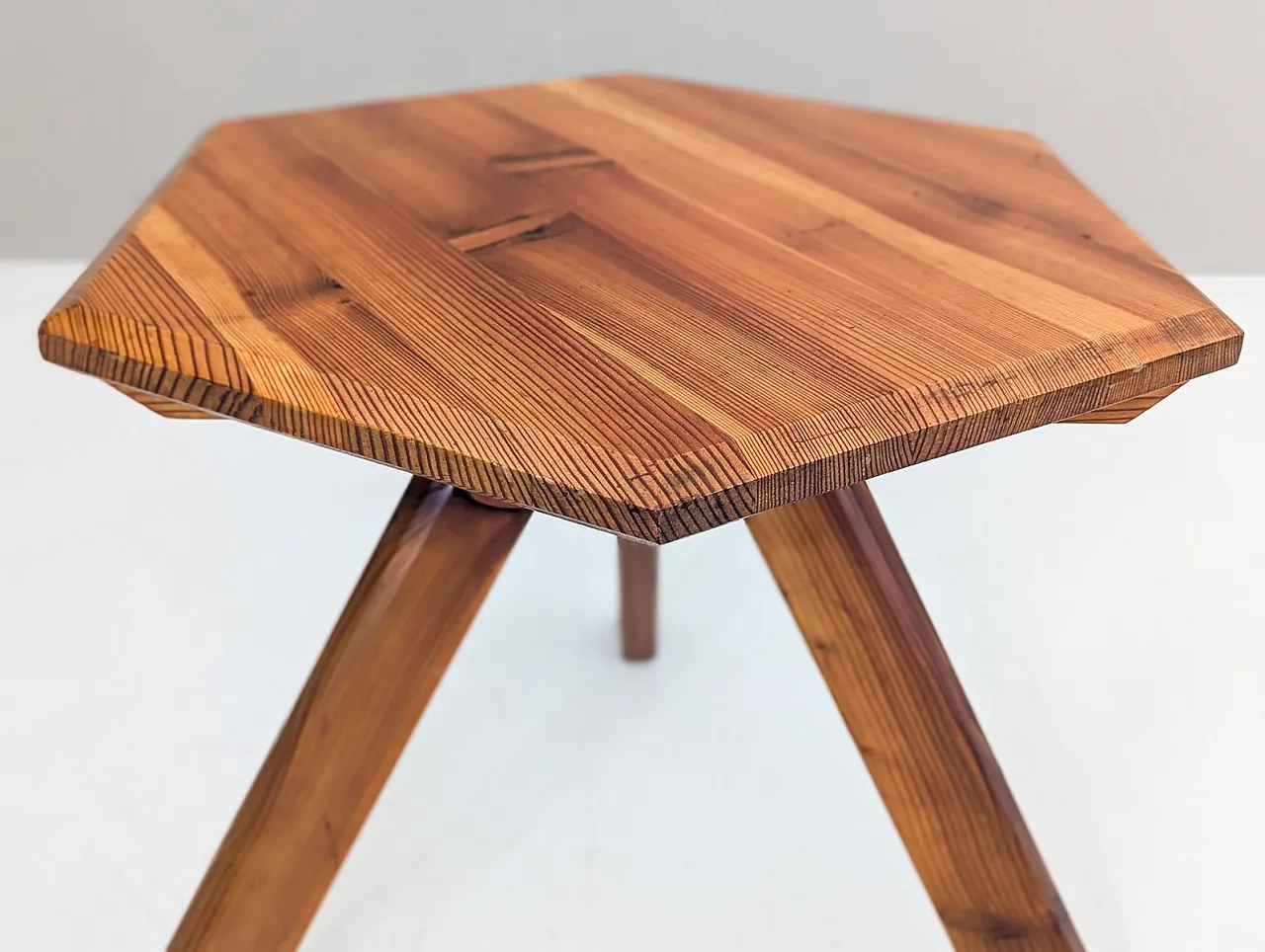 Hexagonal pine side table in the style of Pierre Chapo, 1970s 4