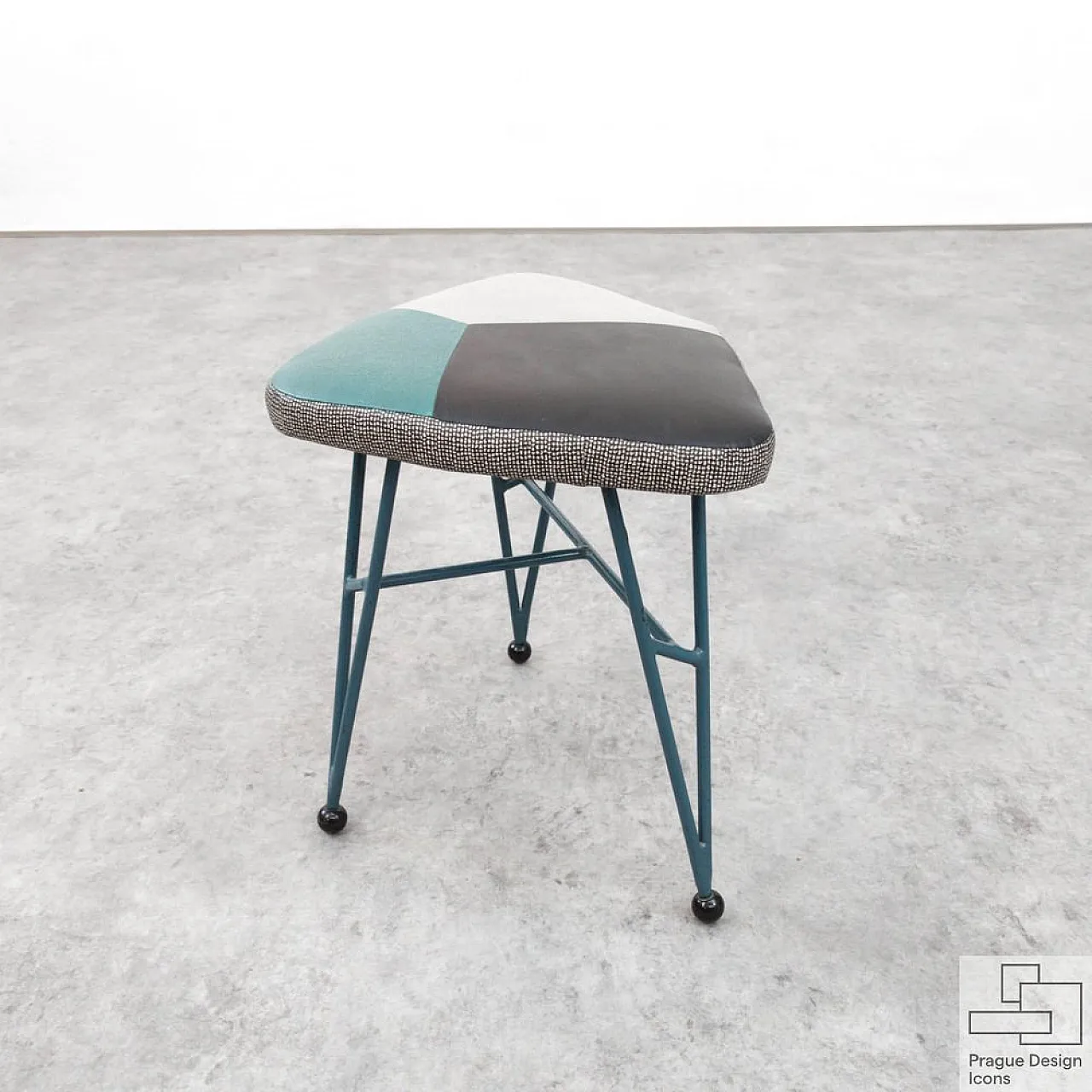 Mid-Century stool by Miroslav Navrátil for Vertex, 1960s 8