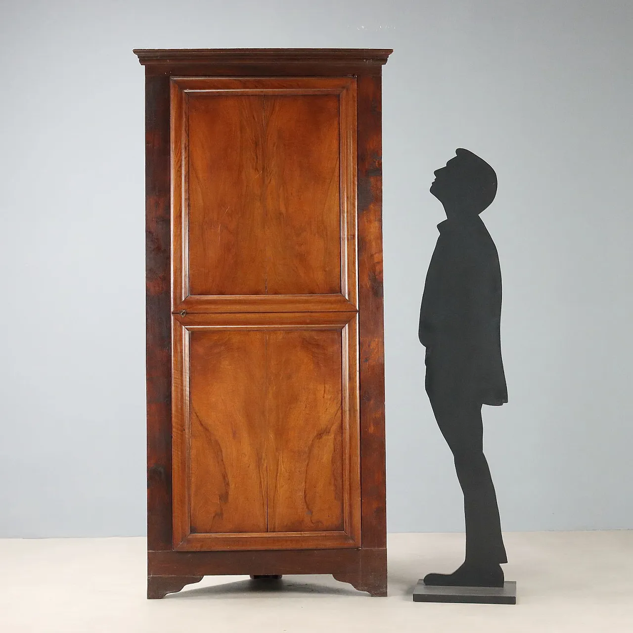 Corner cabinet in walnut and oak with woods, 20th century 2