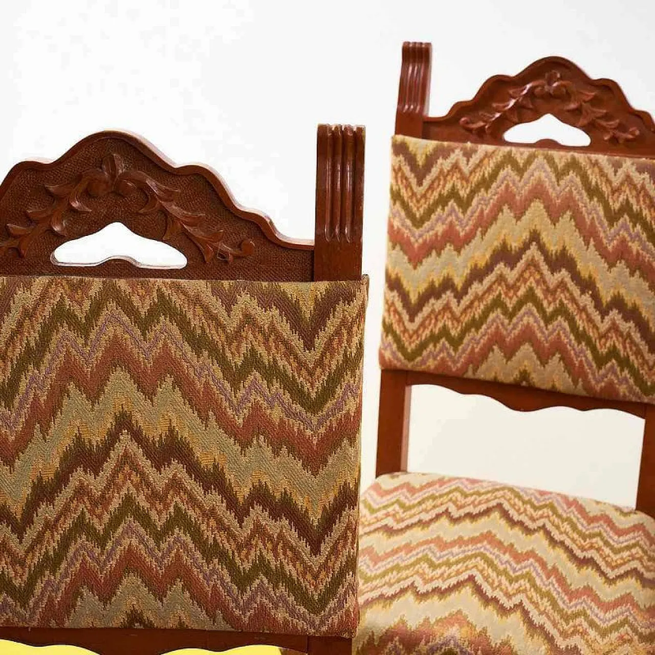 6 Spool chairs in wood, 1970s 3
