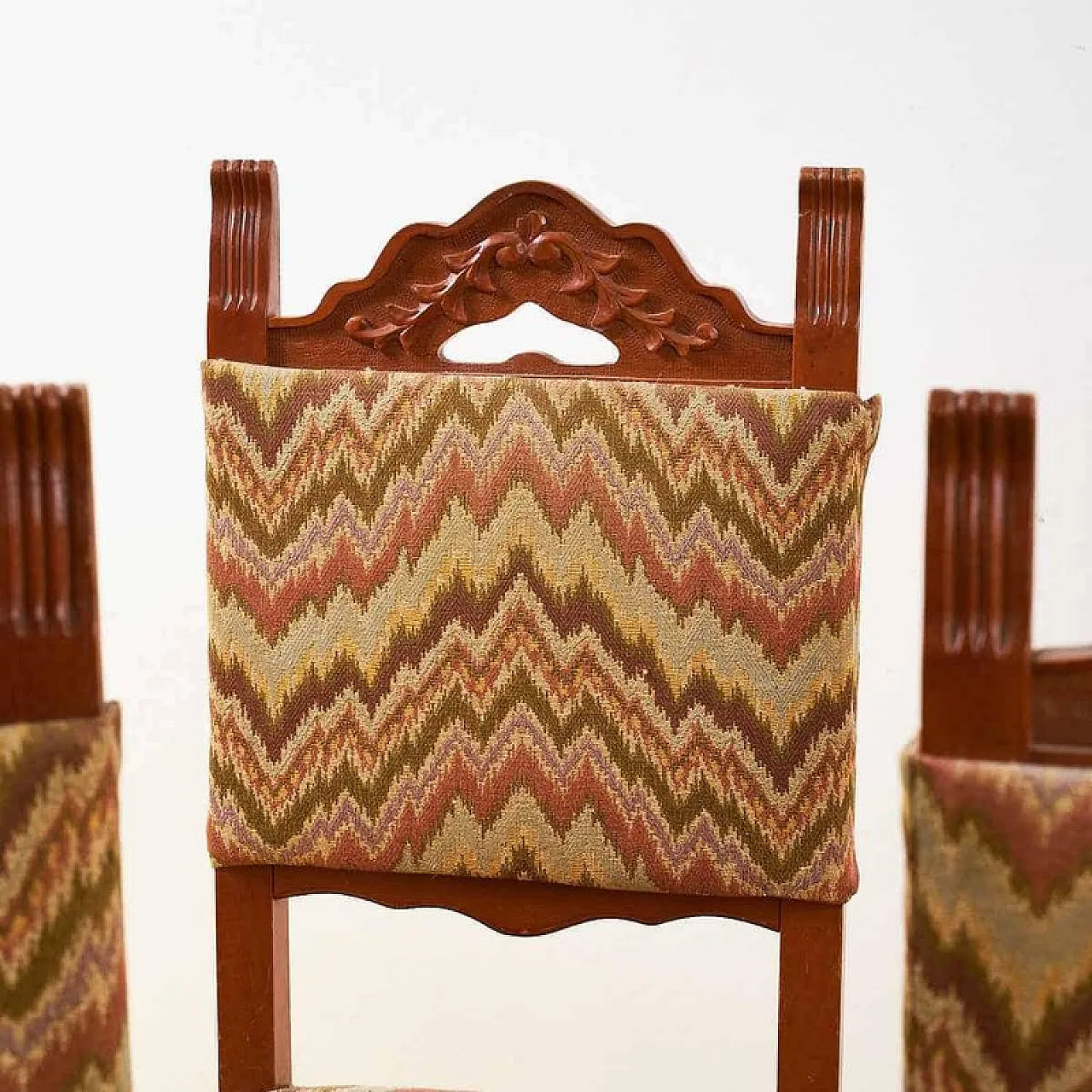 6 Spool chairs in wood, 1970s 4