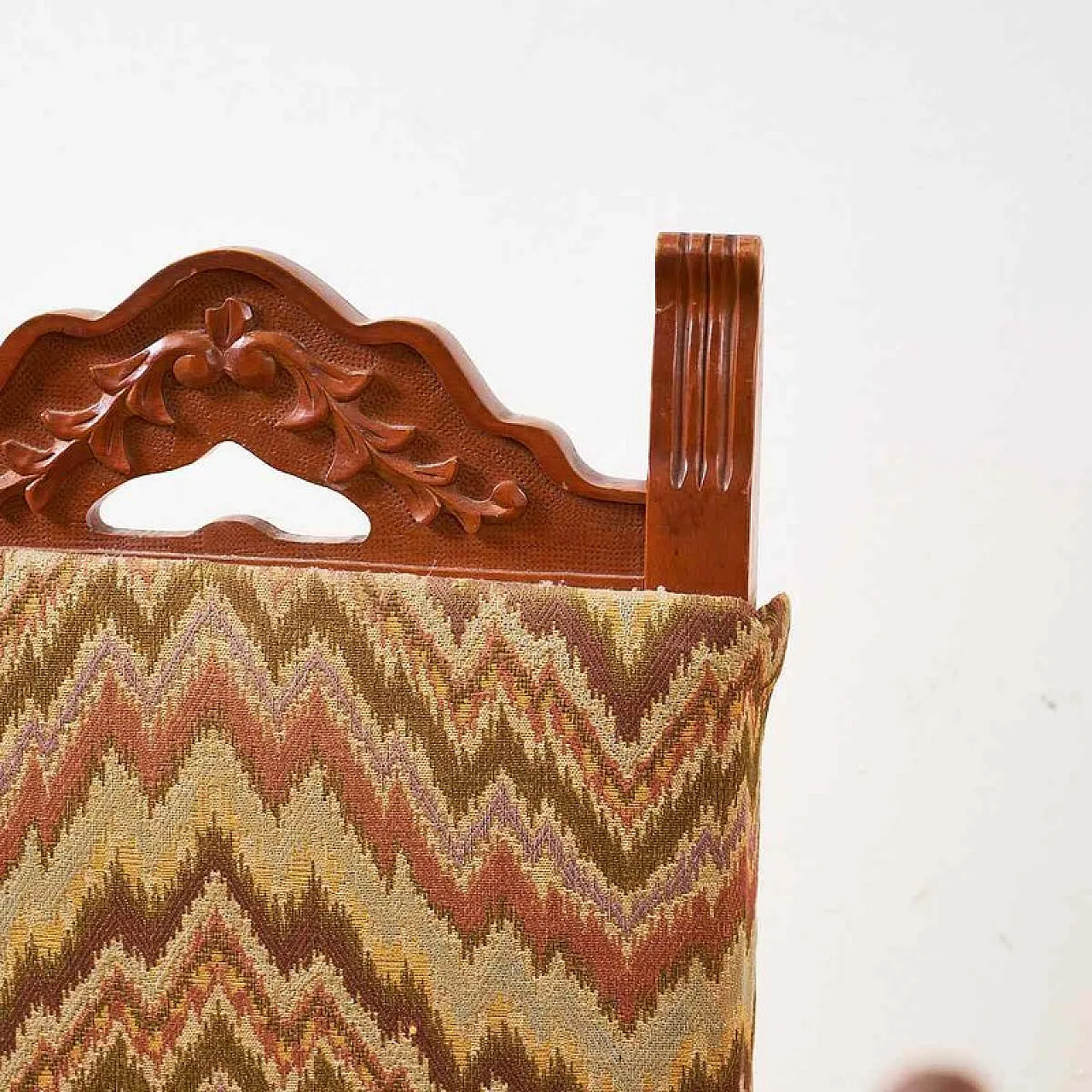 6 Spool chairs in wood, 1970s 10