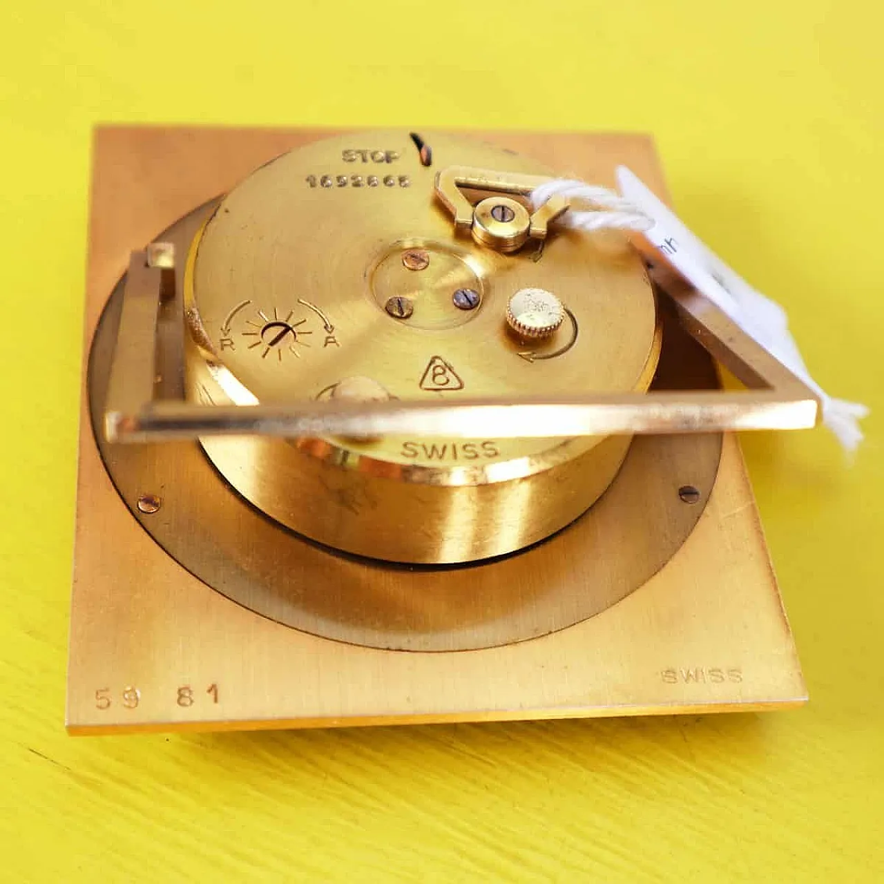 Chrome-plated table clock, 1970s 6