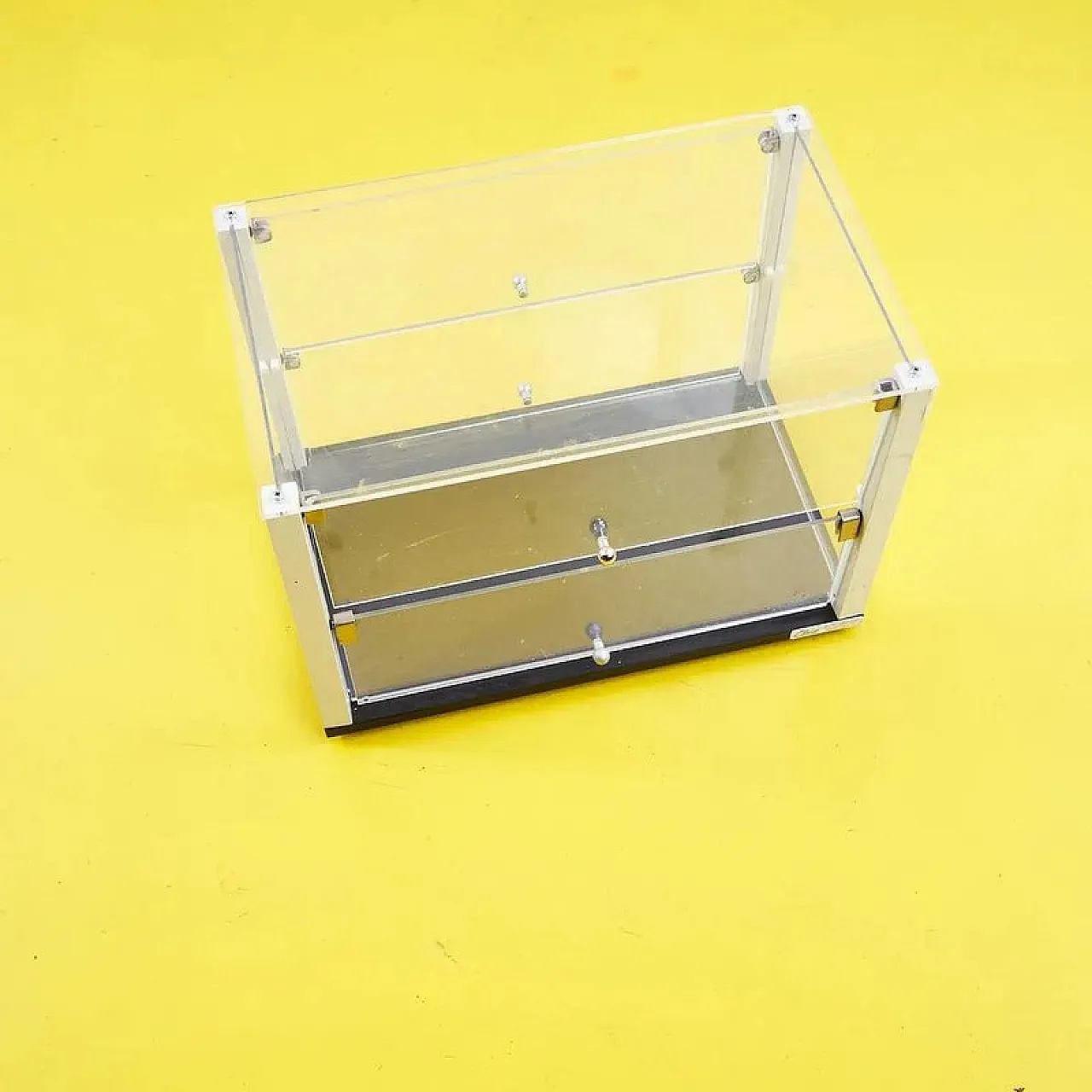 Display box in transparent acrylic, 1980s 2