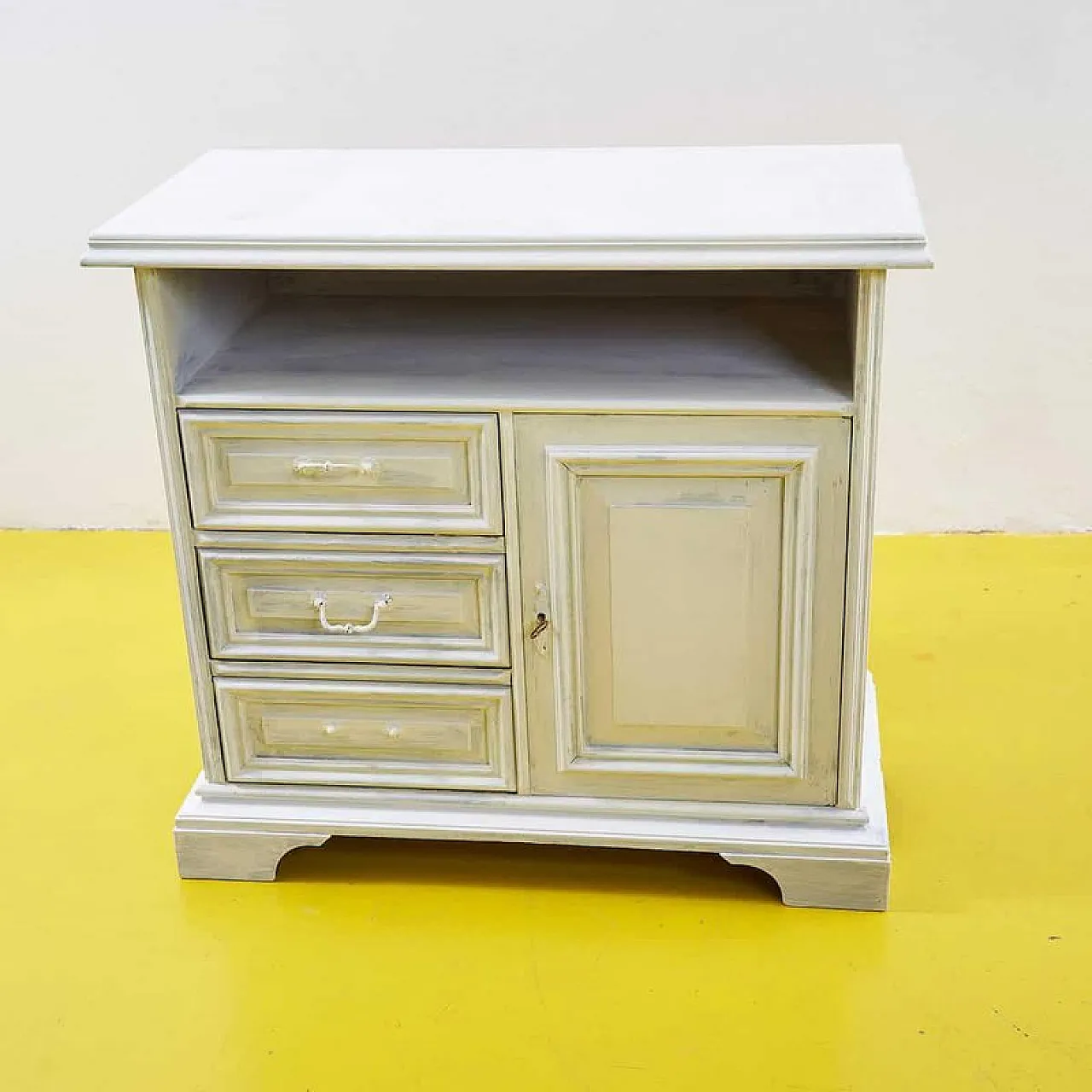 Small white wooden sideboard, 1980s 1