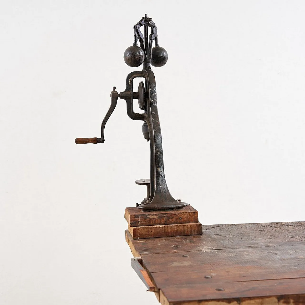 Wooden Work bench with Vice and Drill, 1930s 18