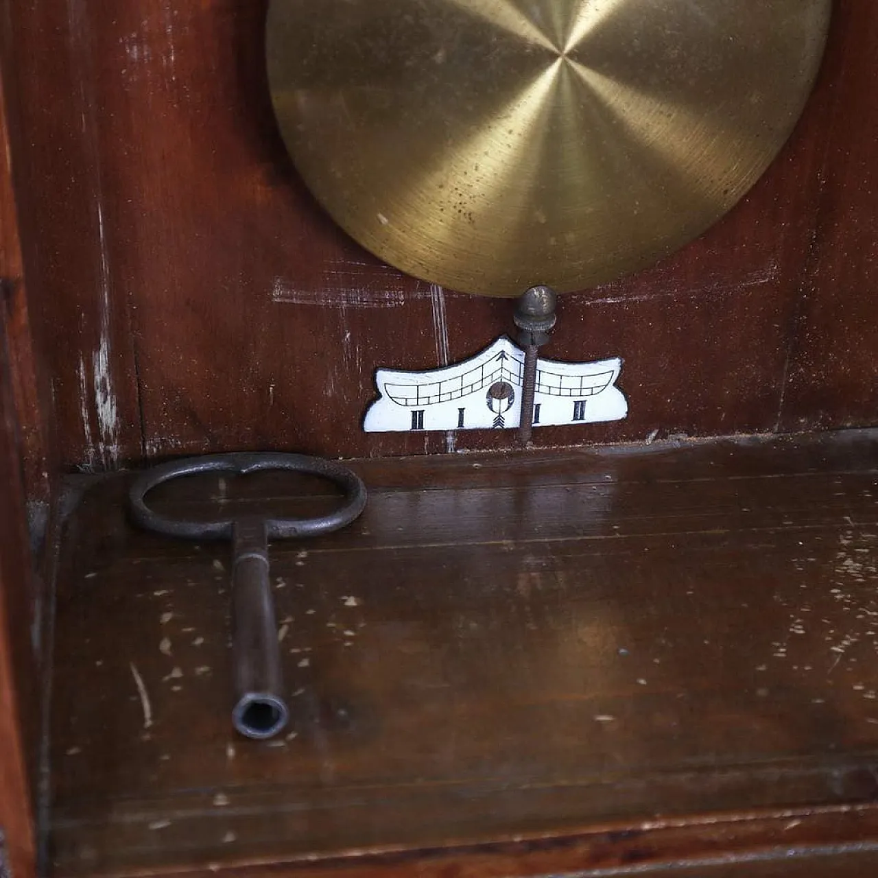 Wall Pendulum Clock in wood eith horse, 20th centrury 9