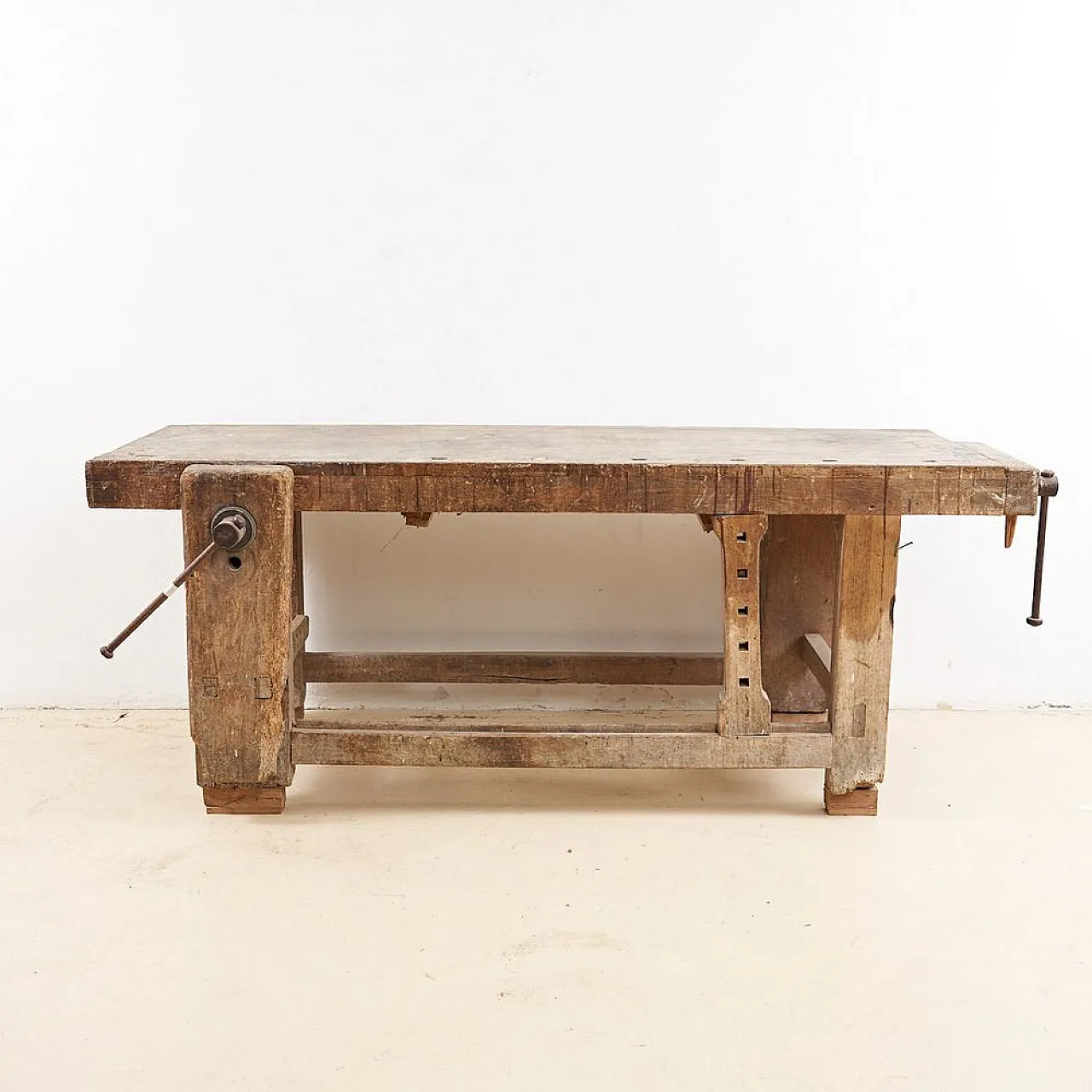 Antique carpenter Work table in Wood, 20th century 1