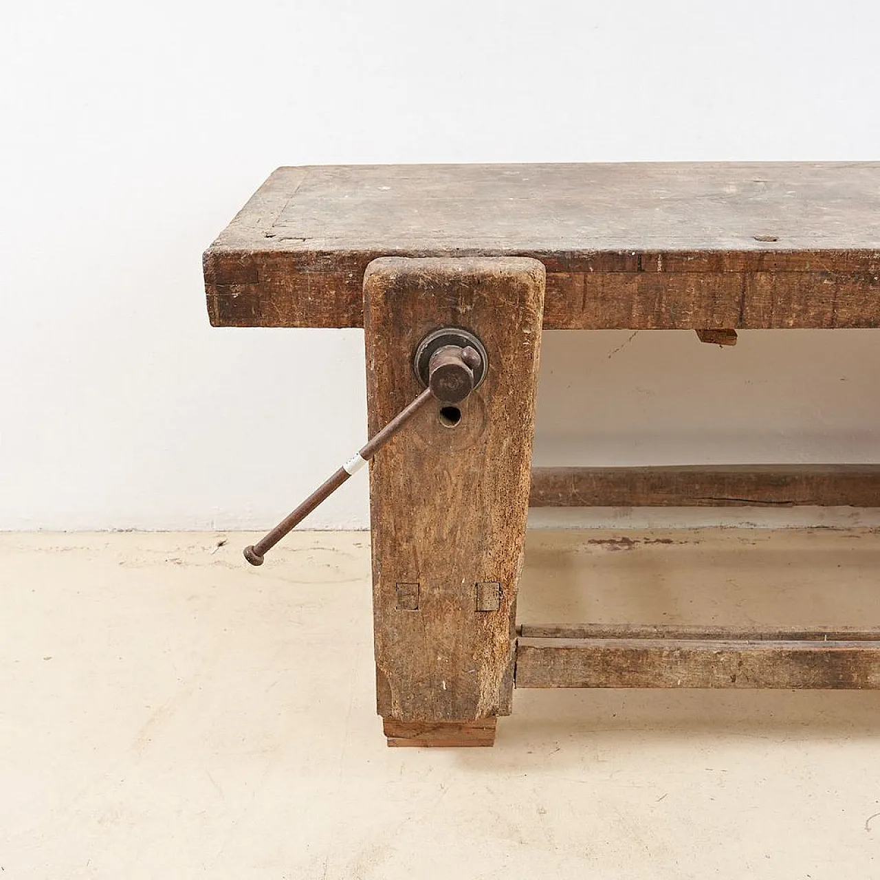 Antique carpenter Work table in Wood, 20th century 2