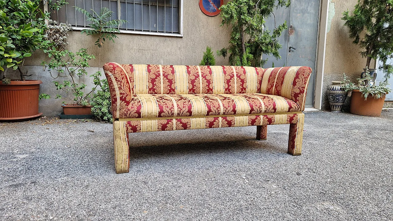 Divano a due posti con tessuto floreale con bordi in ottone, anni '80 2