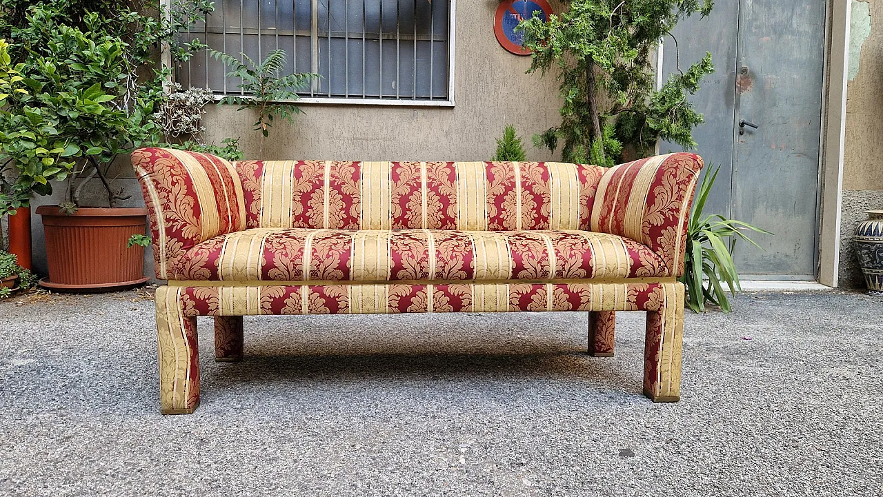 Divano a due posti con tessuto floreale con bordi in ottone, anni '80 3