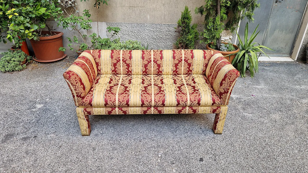 Divano a due posti con tessuto floreale con bordi in ottone, anni '80 7