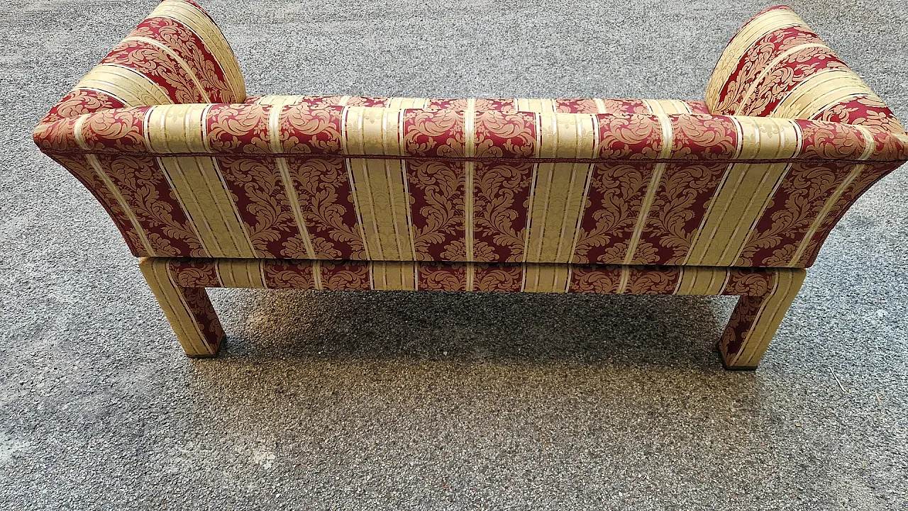 Divano a due posti con tessuto floreale con bordi in ottone, anni '80 14