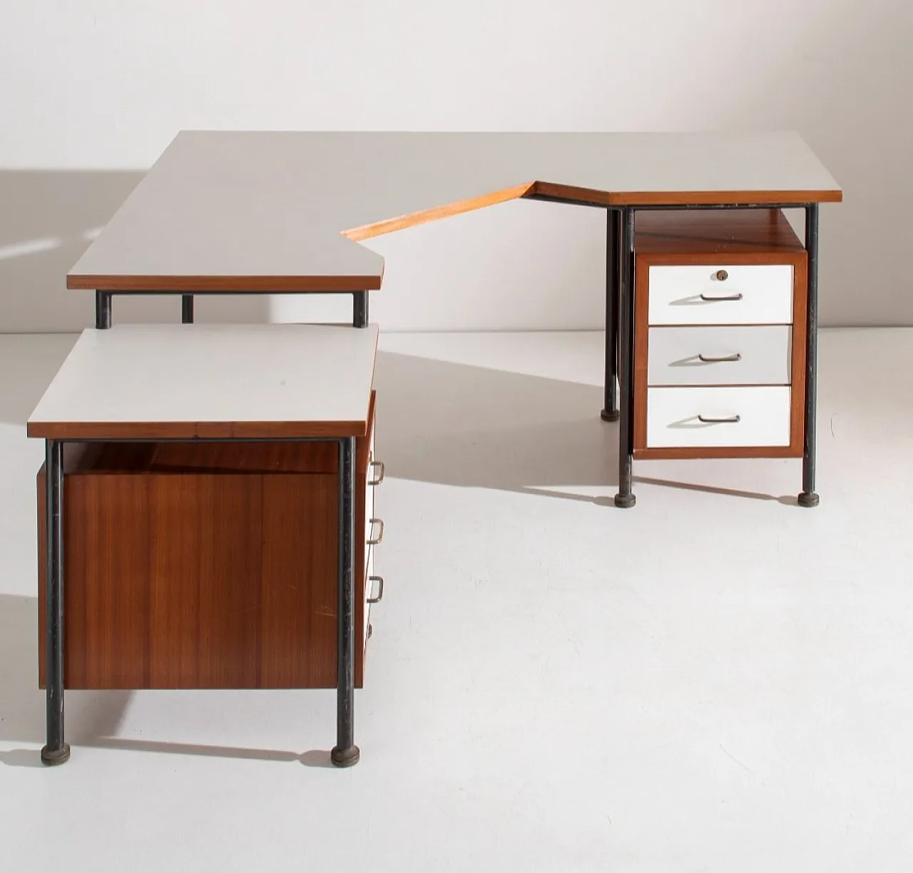 Corner desk by Sergio Coradeschi, 1950s 3