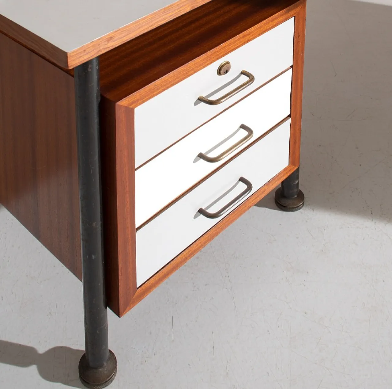Corner desk by Sergio Coradeschi, 1950s 6