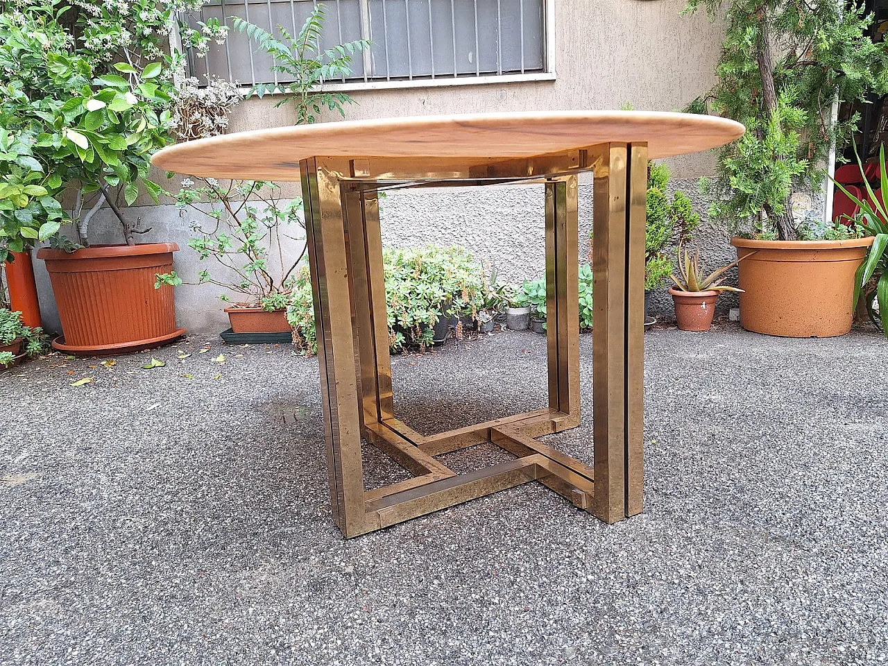 Tavolo da pranzo con base in ottone e ripiano in marmo, anni '60 21