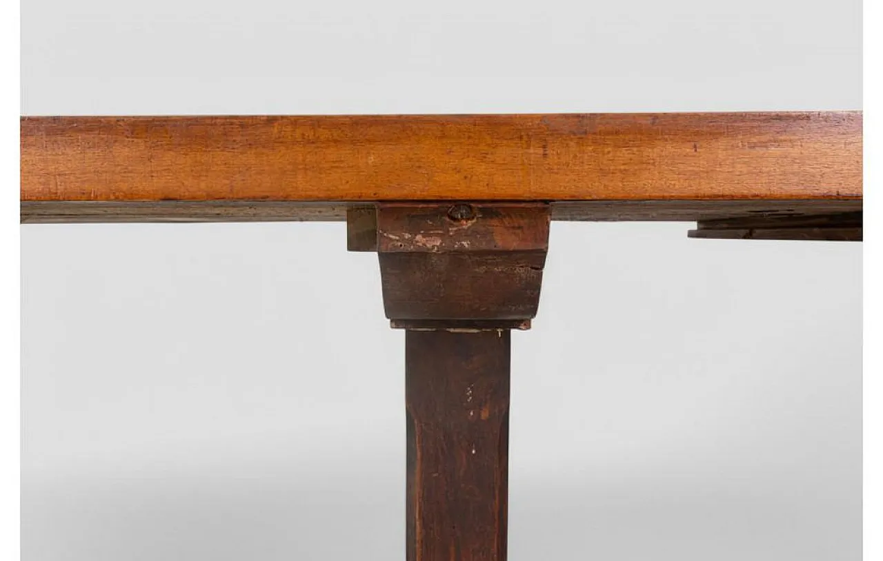 Walnut refectory table, early 20th century 7
