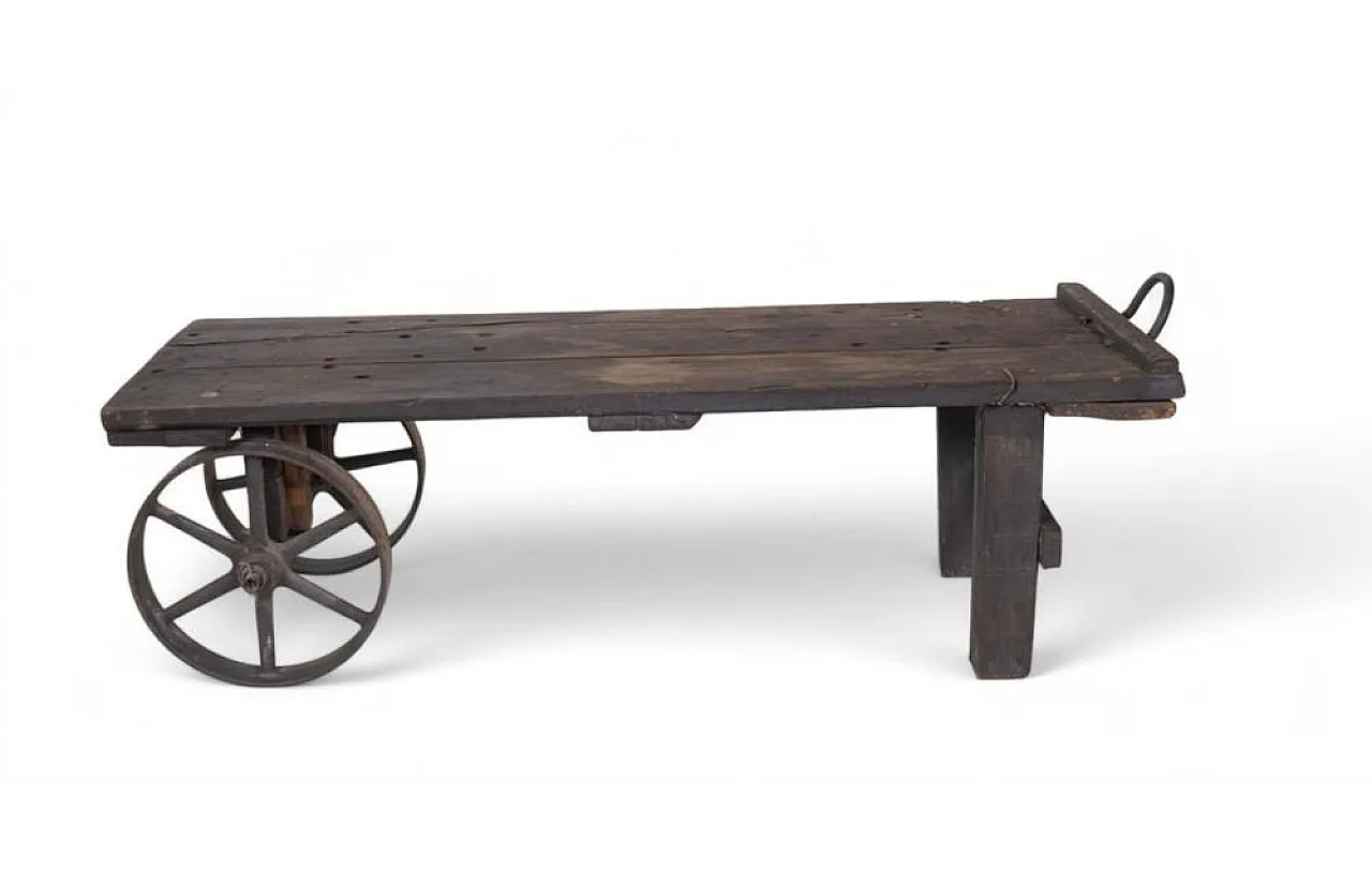 Industrial factory cart coffee table in wood and iron, 20th century 1