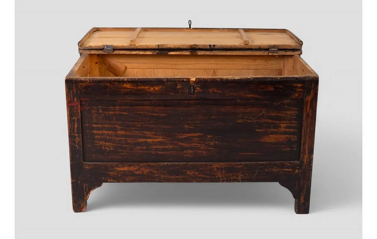 Wooden chest, 20th century 6