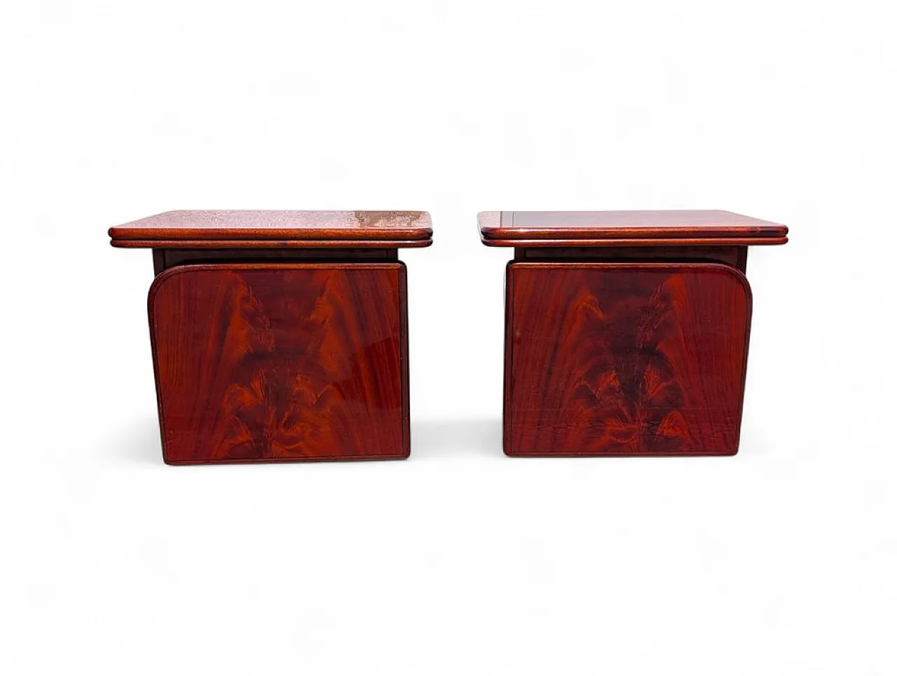 3 Dressers and bedside tables, 1950s 4