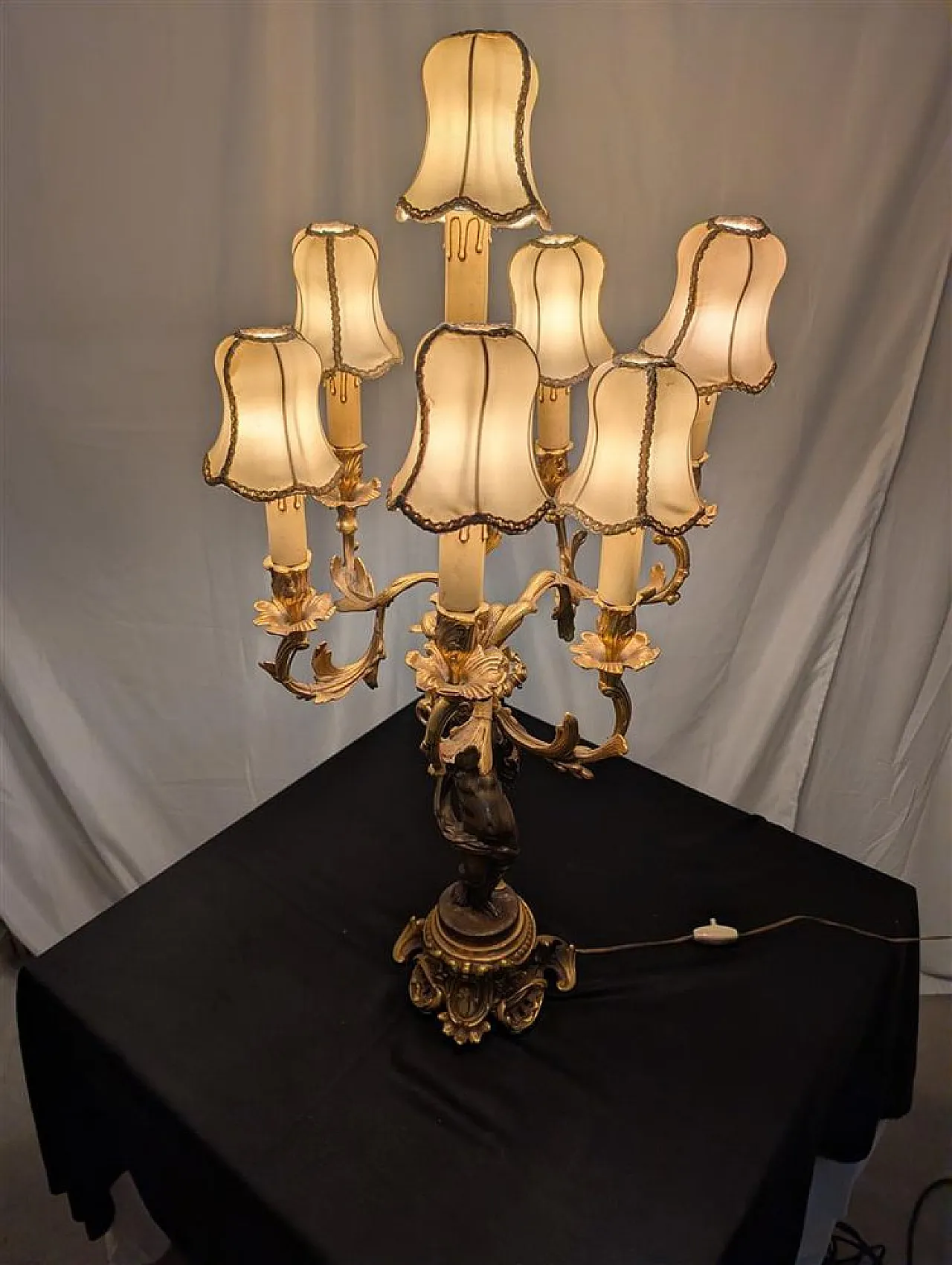 Seven-light table lamp with cherub, 19th century 9