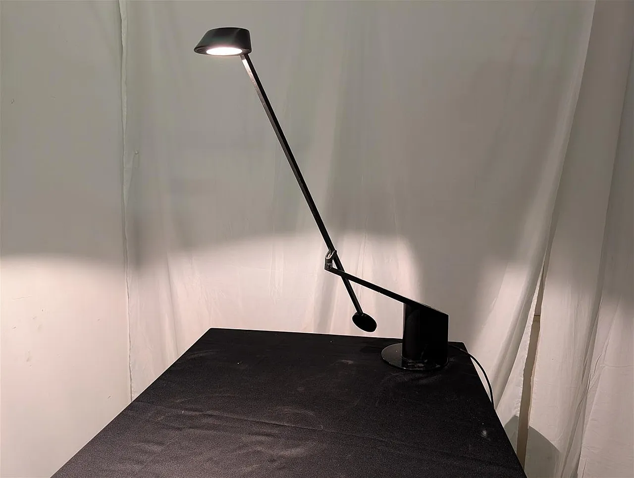 Black office lamp by R. Bonetto for Guzzini, 1980s 8