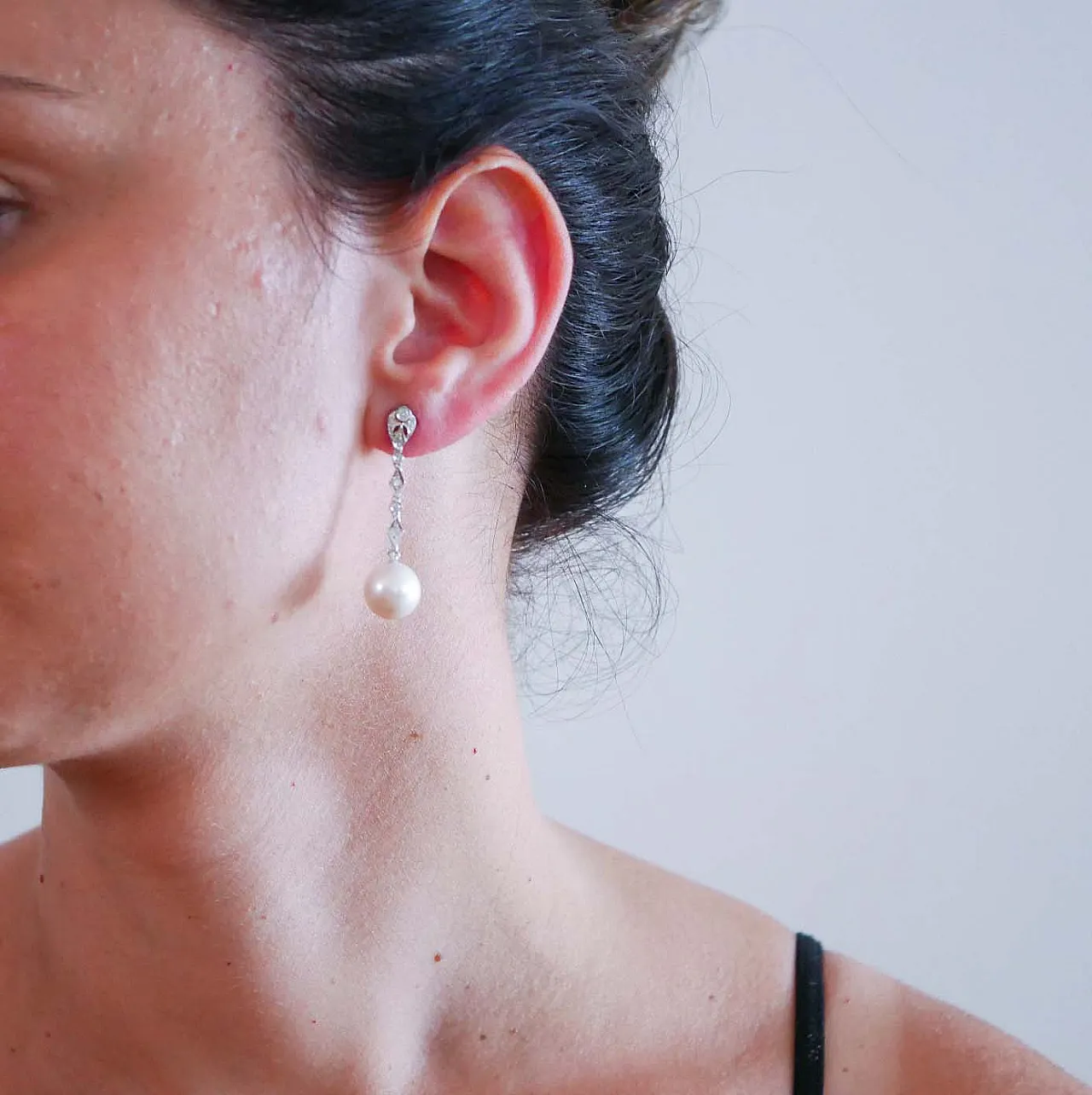 Orecchini con perle da 12 mm, diamanti e oro bianco, '900 4