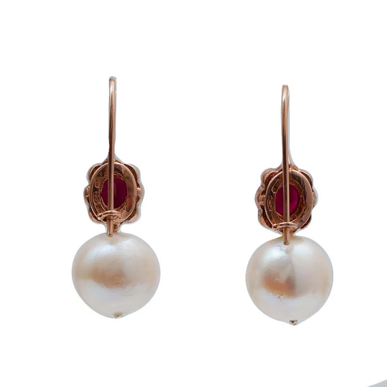 Orecchini con perle, rubini, diamanti, oro rosa e argento, anni 2000 3