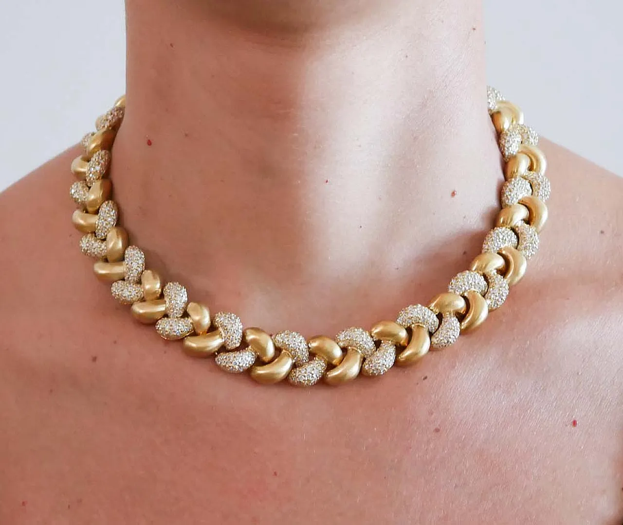 Diamonds, 18 Kt yellow gold necklace, 1950s 6