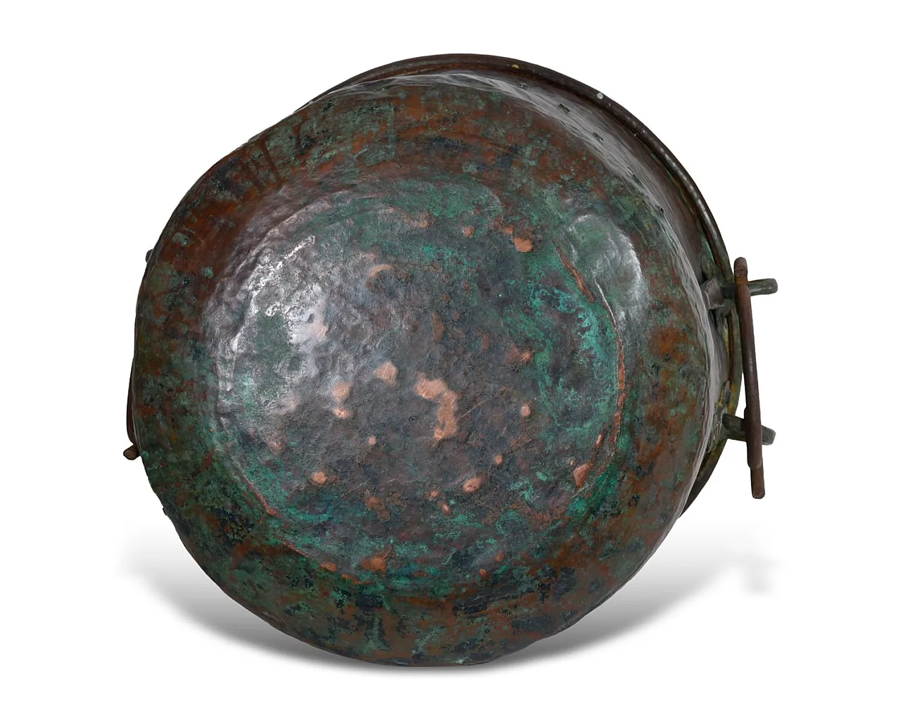 Hand-hammered copper planter with forged iron handles, 19th century 6