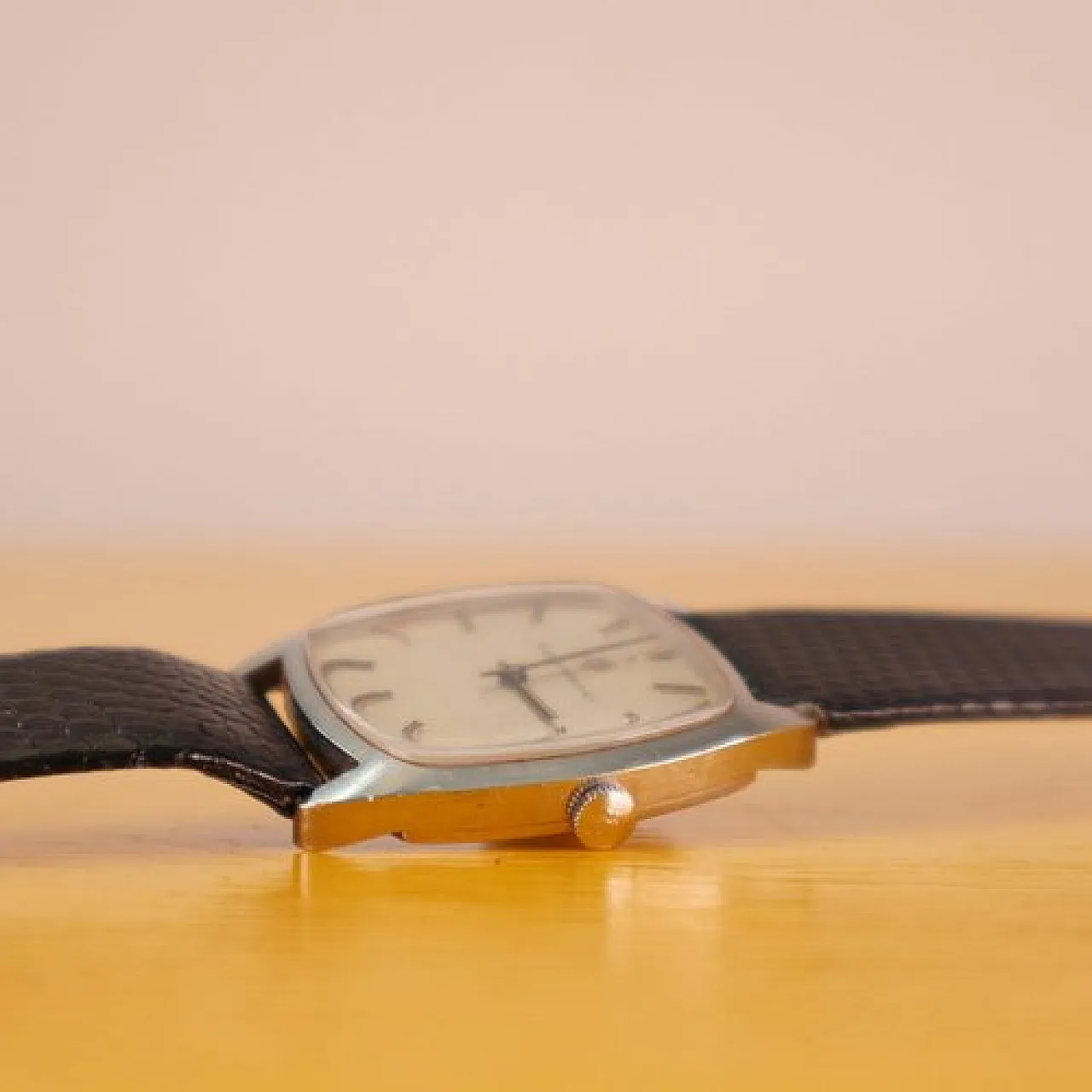 Men's Wristwatch from Girard Perregaux, 1970s 2