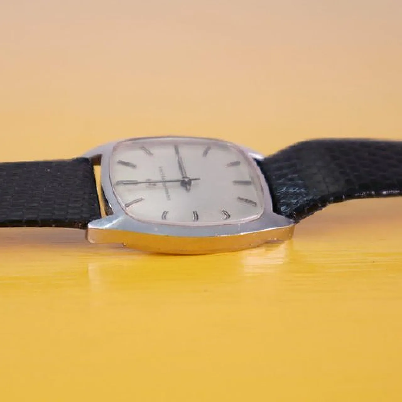 Men's Wristwatch from Girard Perregaux, 1970s 3