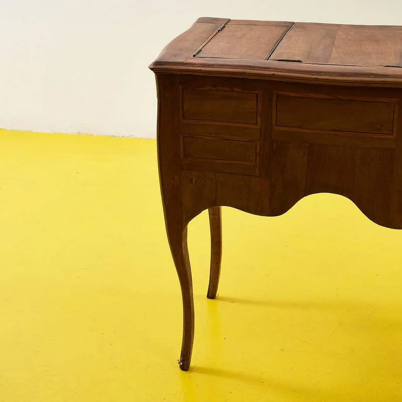 Wooden dressing table, 20th century 3