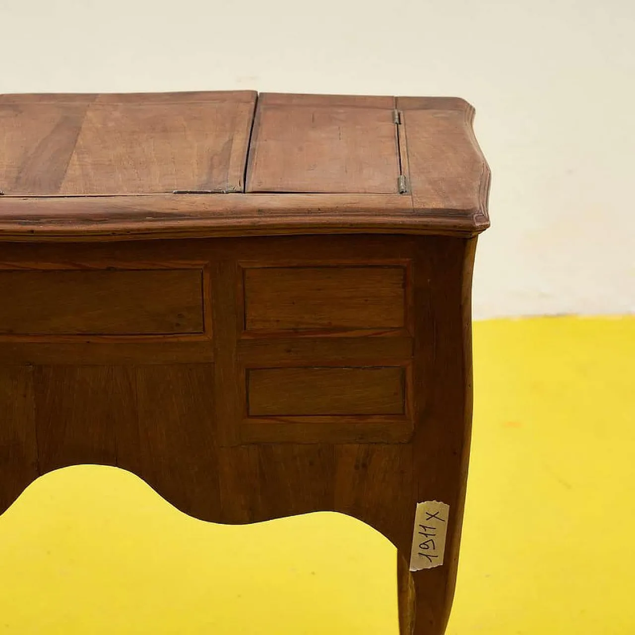 Wooden dressing table, 20th century 4