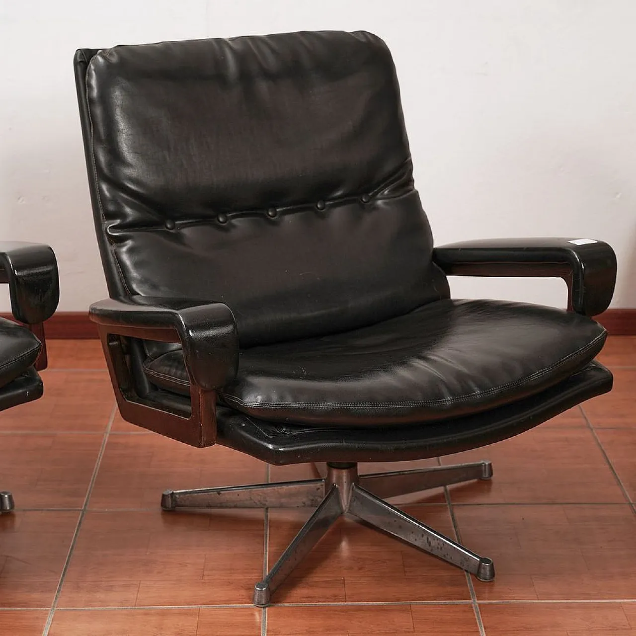 Pair of King chairs by André Vandenbeucks for Stässle, 20th century 16