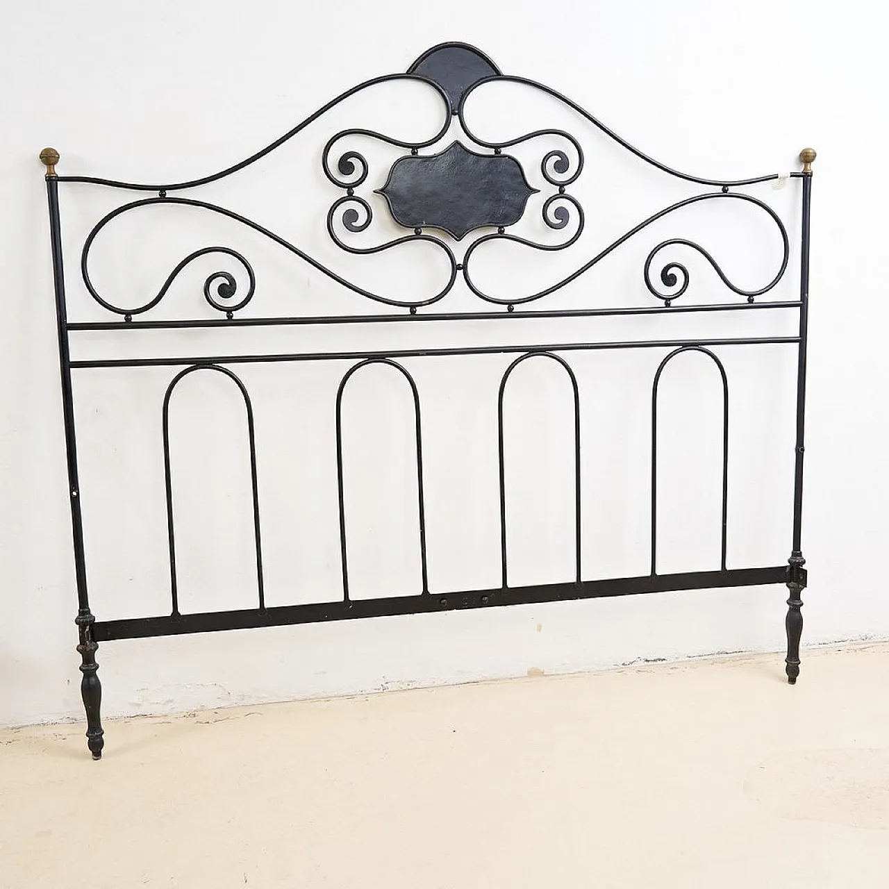 Wrought iron bed, early 20th century 1