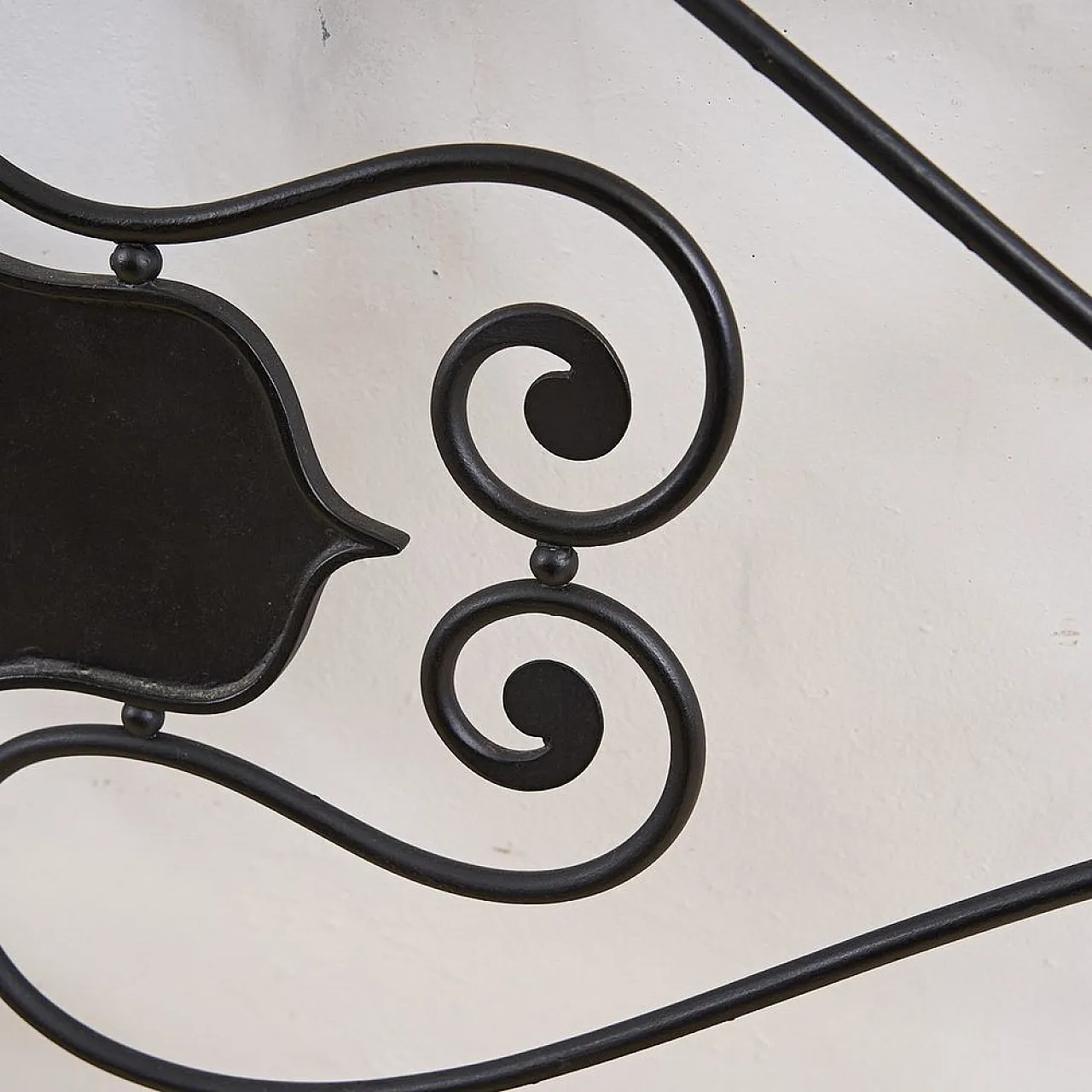 Wrought iron bed, early 20th century 8