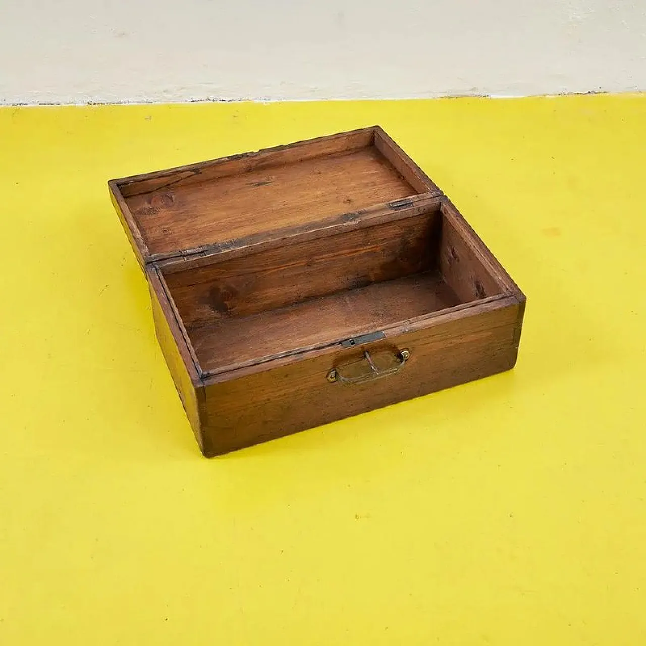 Wooden box with dividers, 20th century 5