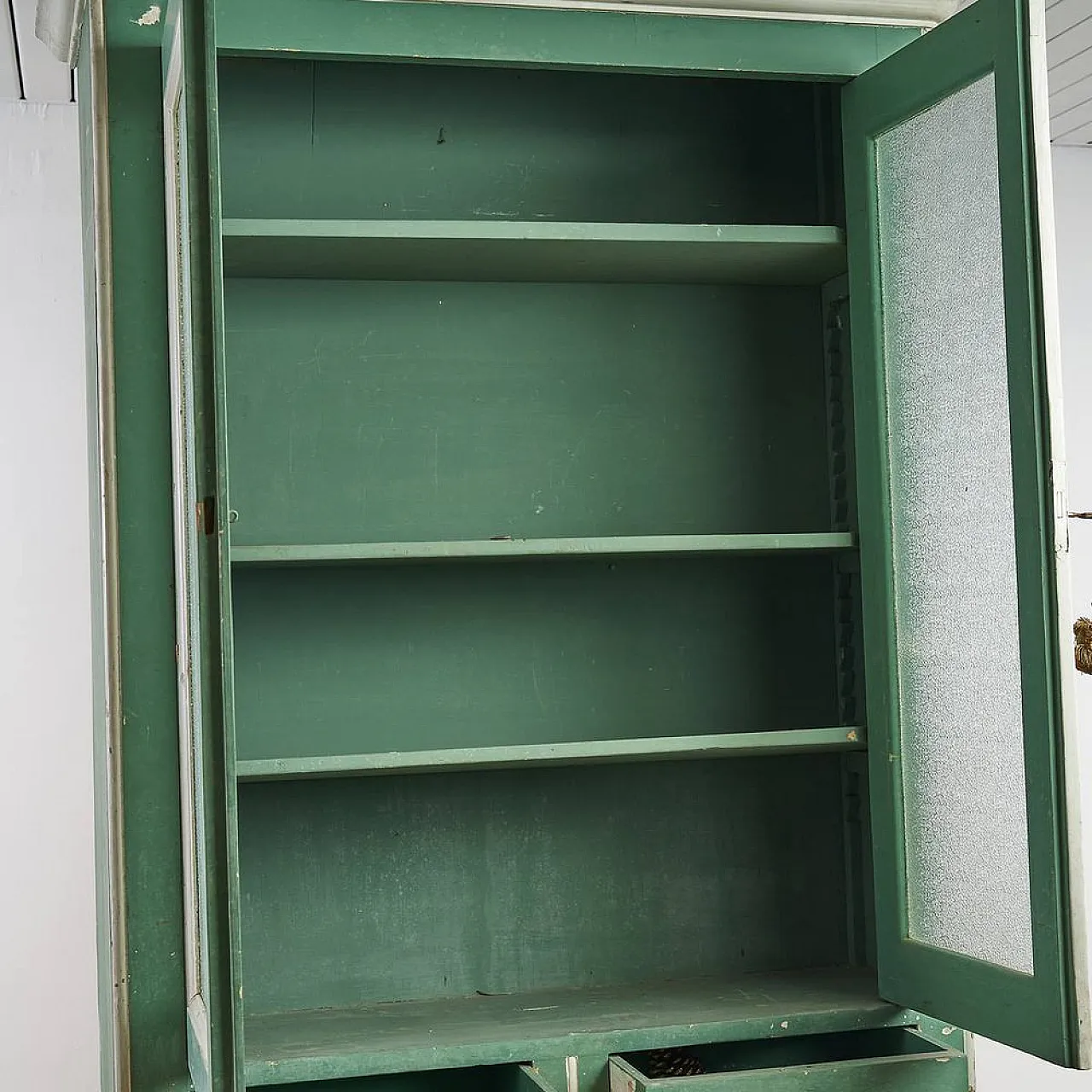 Green cabinet in wood, 20th century 6