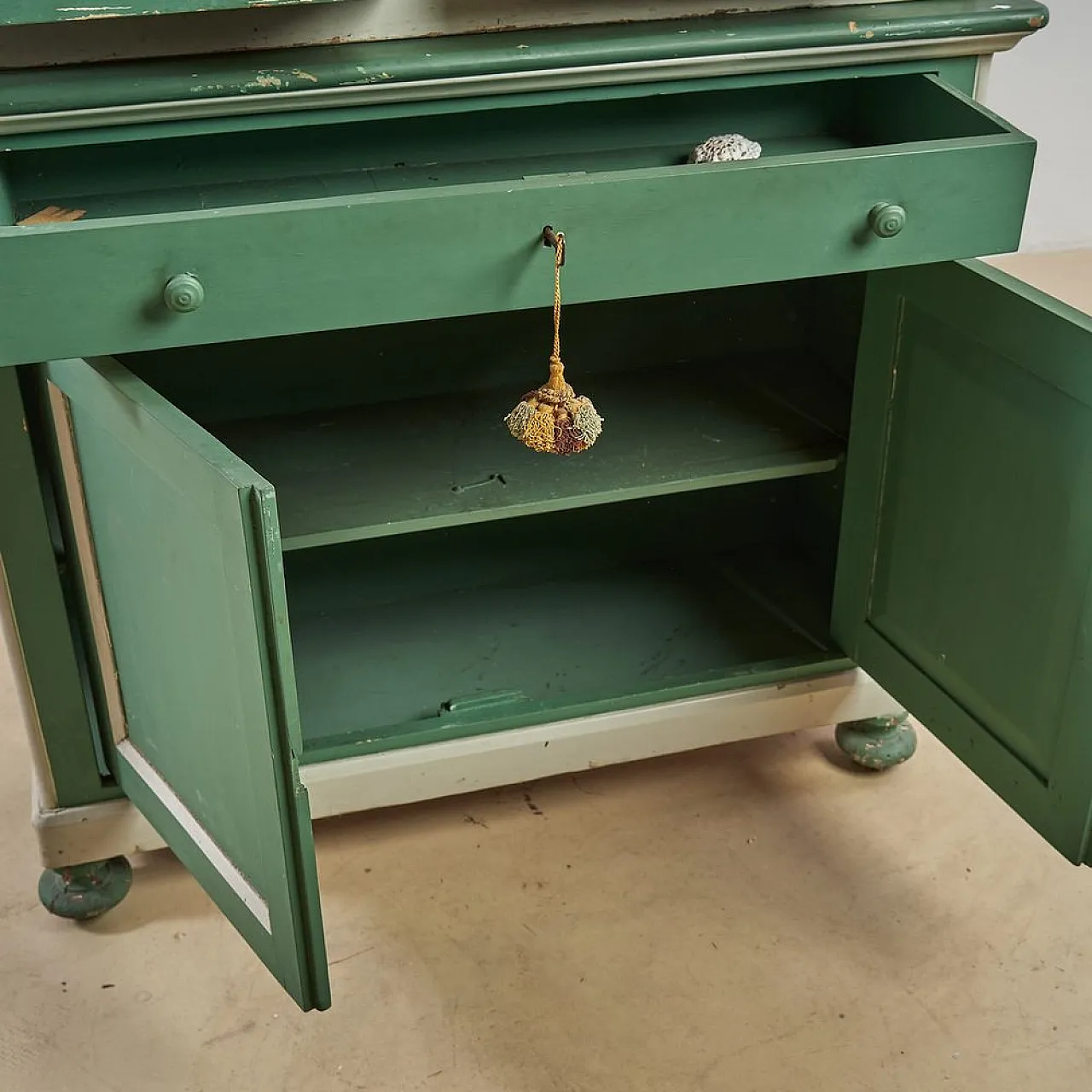 Green cabinet in wood, 20th century 7