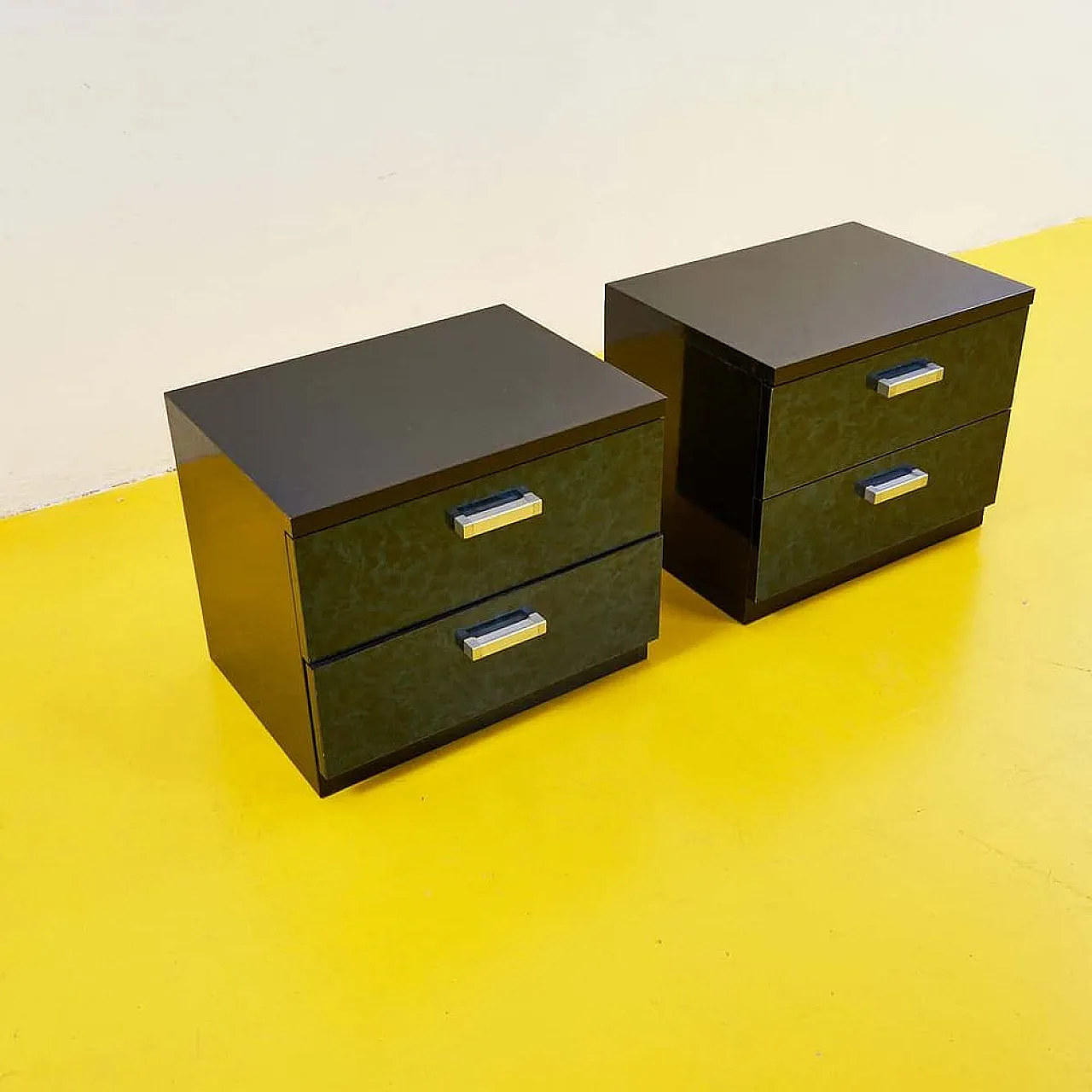 Coppia di comodini finta malachite, anni '80 2