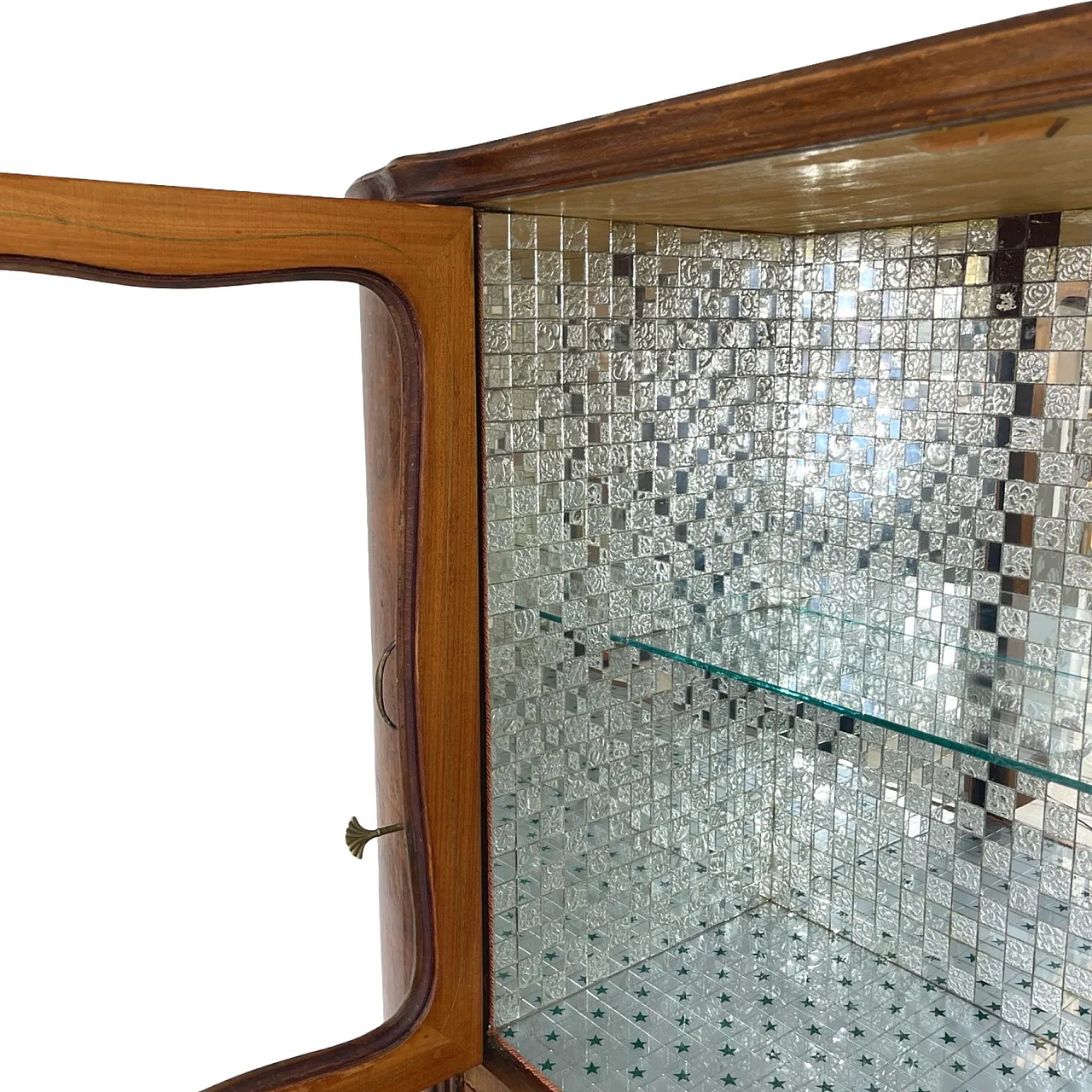 Italian sideboard, high level of craftsmanship of the period 1950s 30