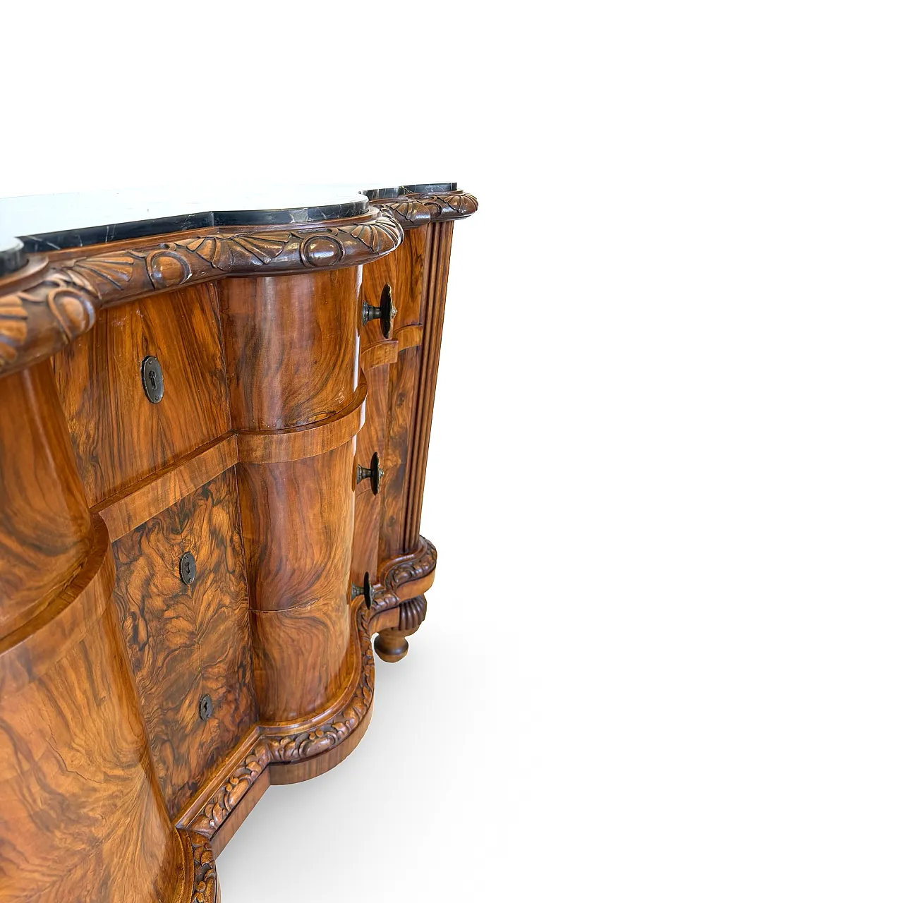 Walnut serpentine commode, 1930s 22