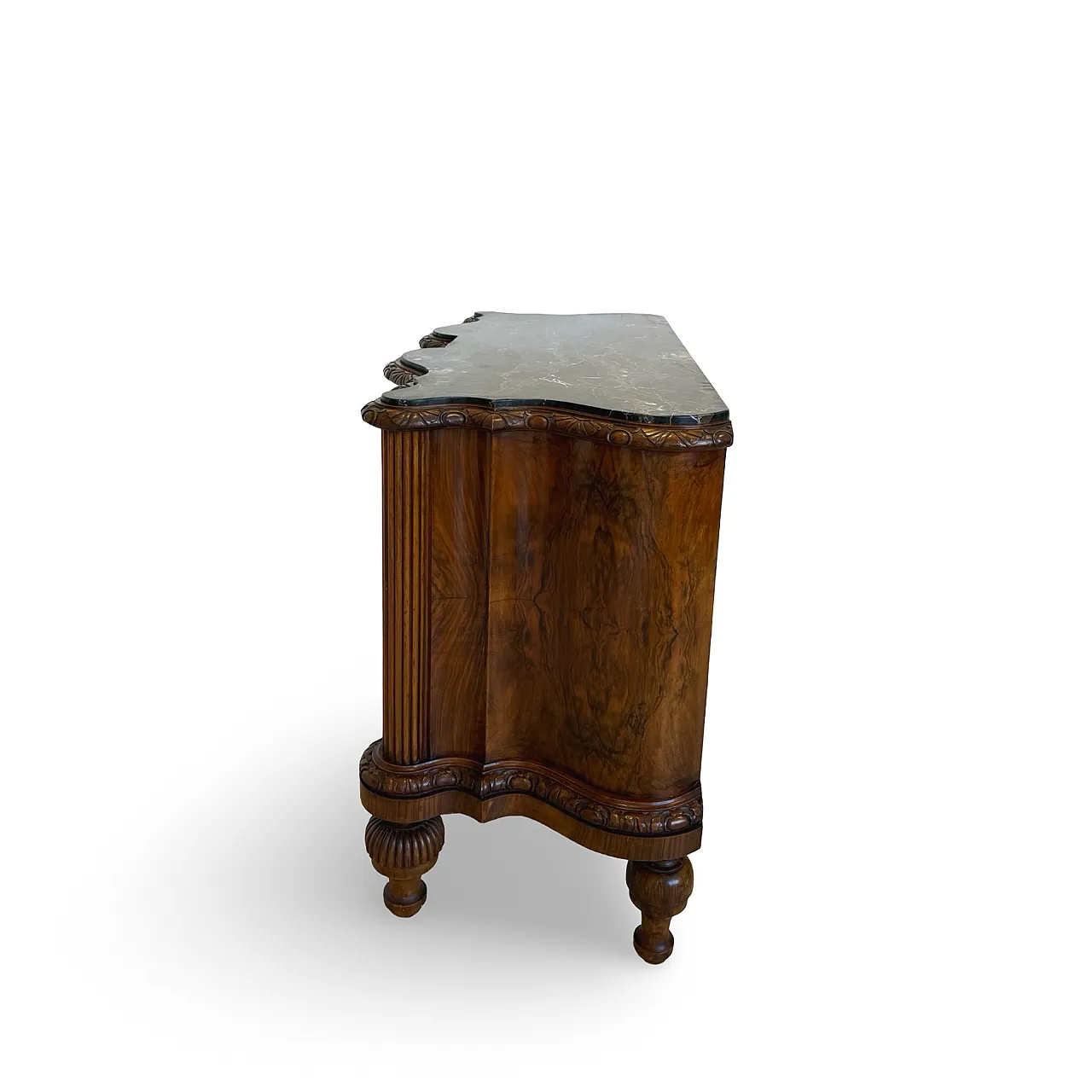 Walnut serpentine commode, 1930s 50