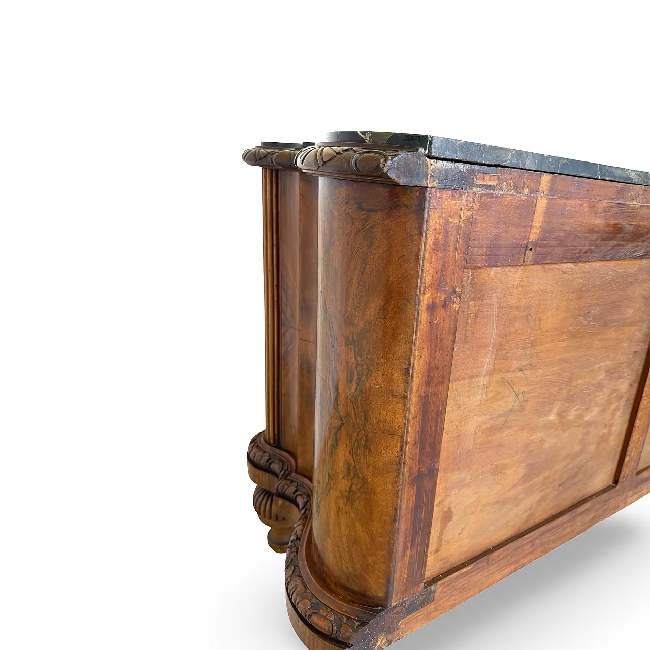 Walnut serpentine commode, 1930s 52