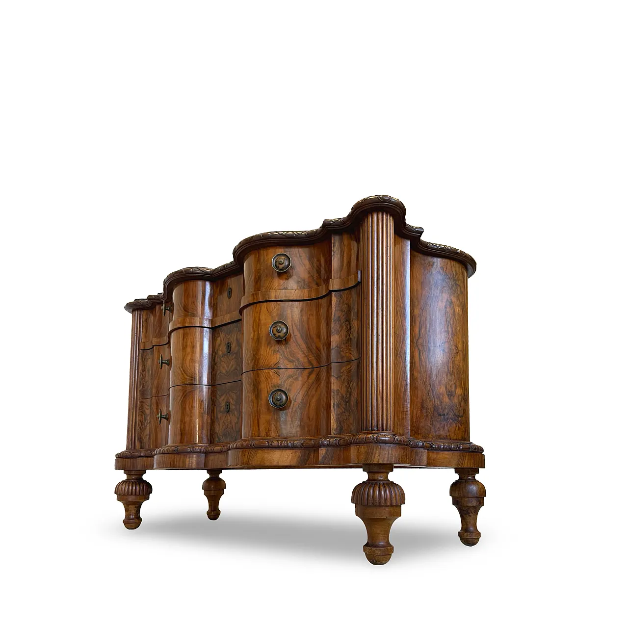 Walnut serpentine commode, 1930s 60